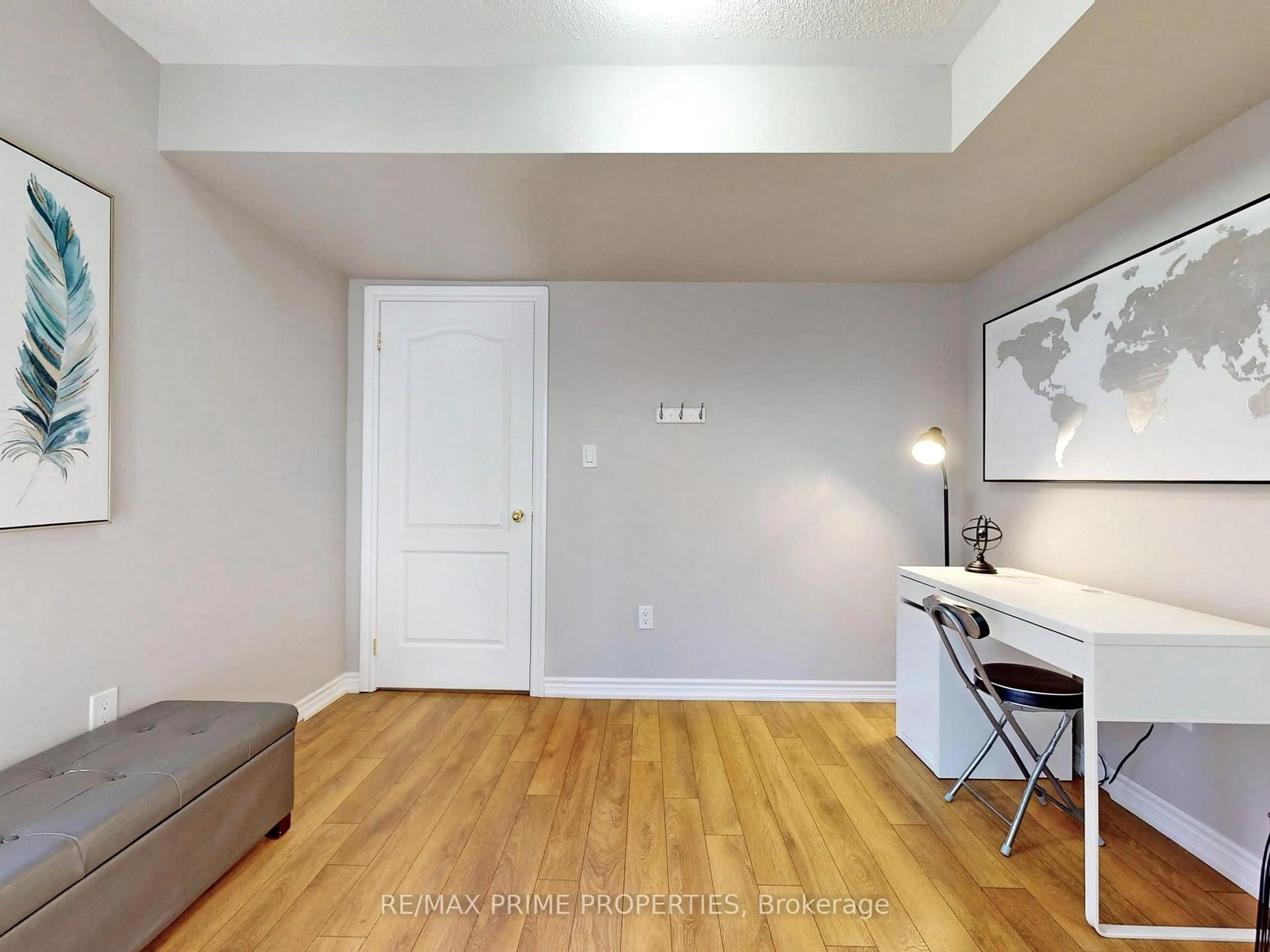 A pic of a room for 21 Sprucewood Rd, Brampton Ontario L6Z 0J0