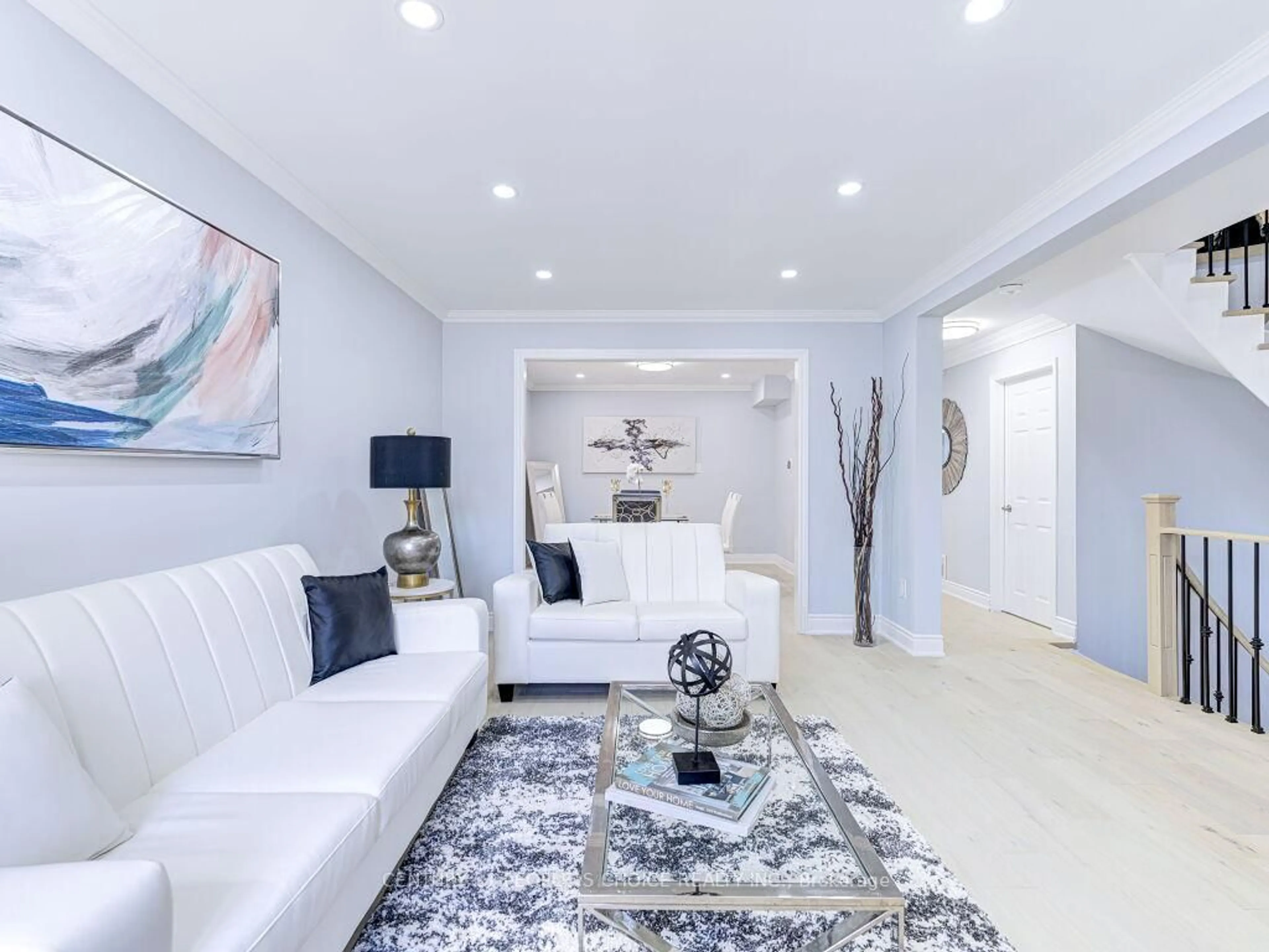 Living room with furniture, unknown for 6127 Silken Laumann Way, Mississauga Ontario L5V 1A2