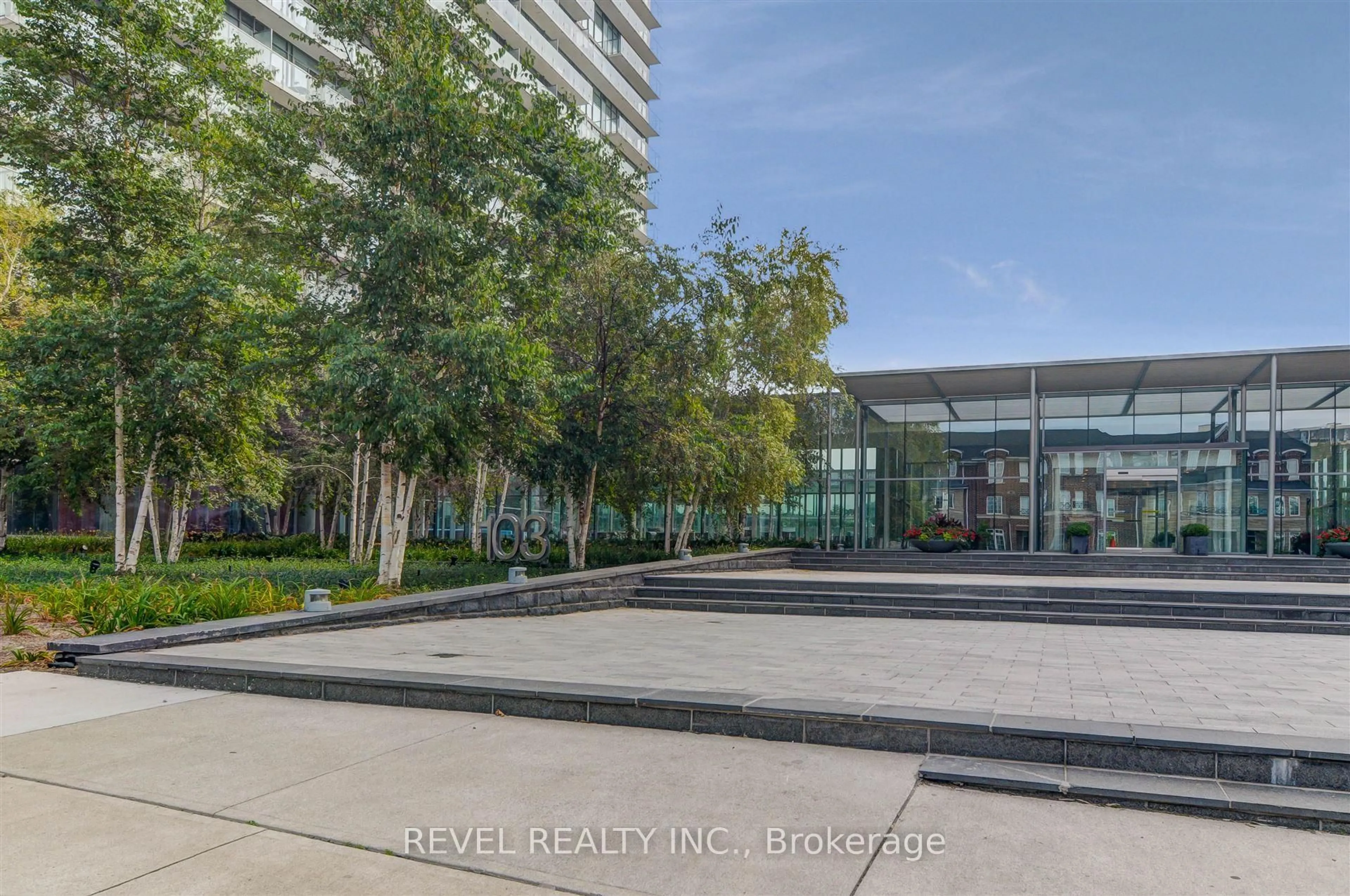 Indoor foyer for 105 The Queensway St #2805, Toronto Ontario M6S 5B5