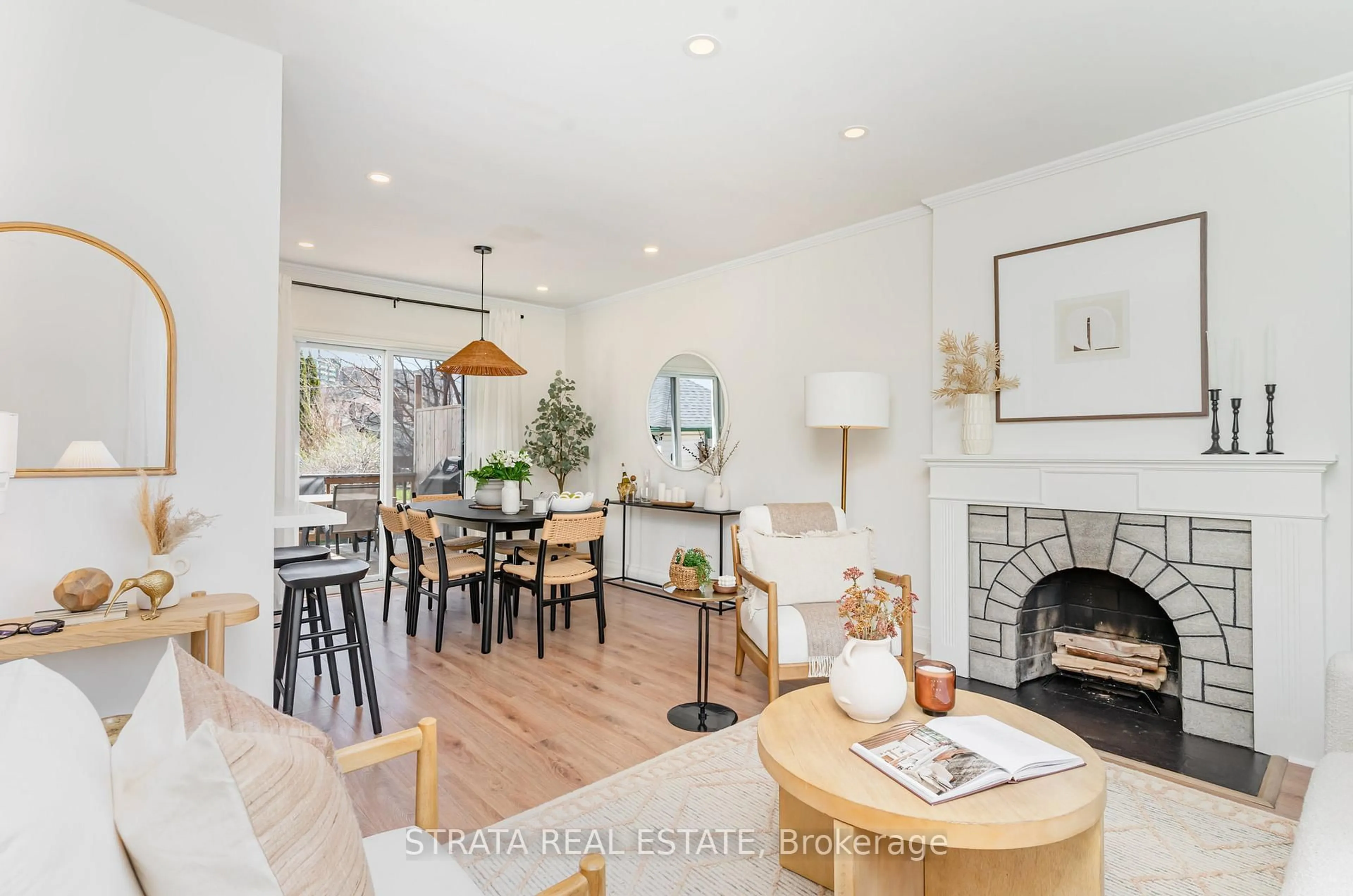 Unknown for 11 Duern St, Toronto Ontario M6N 4G6