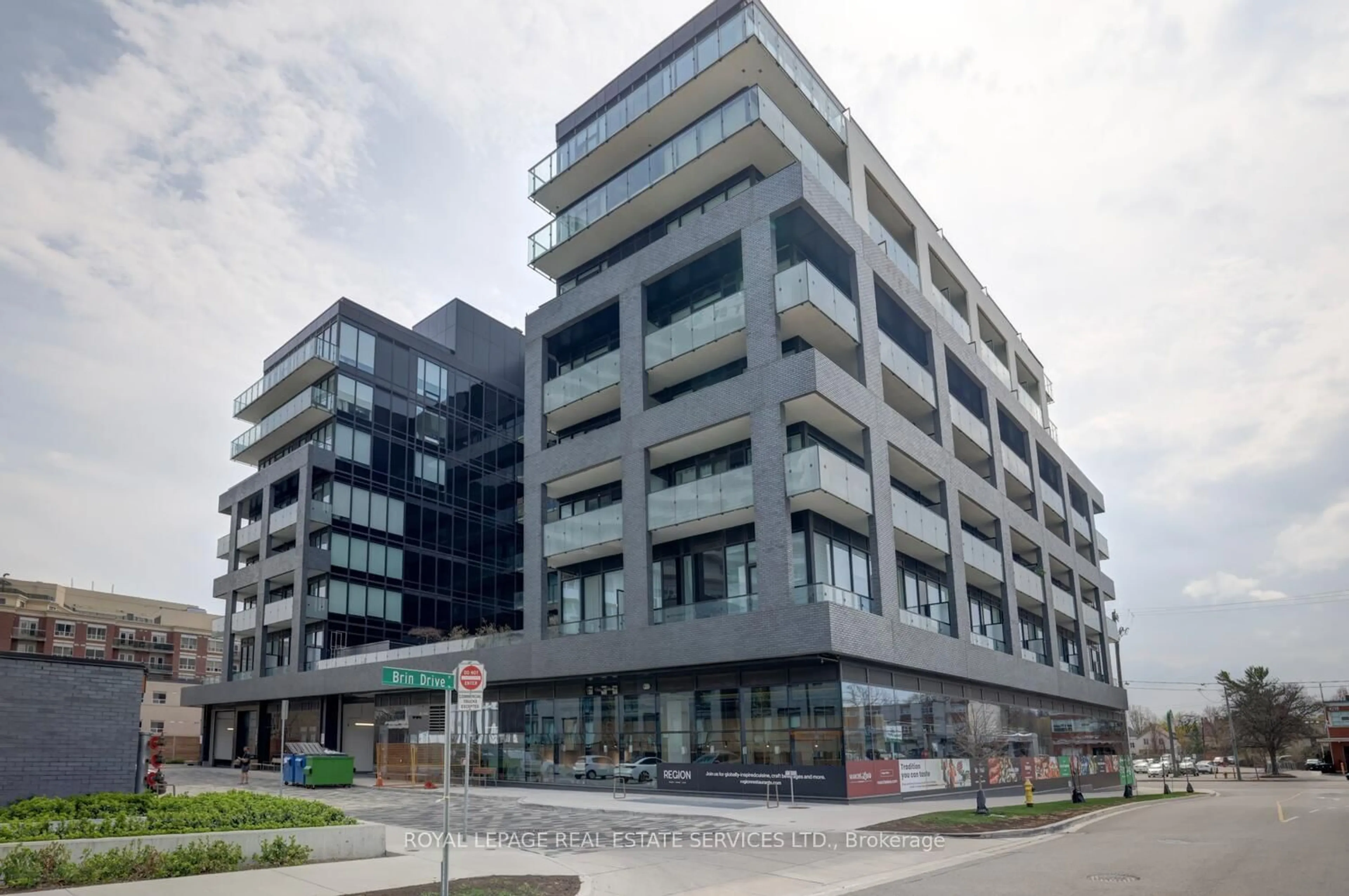 Unknown for 4208 Dundas St #702, Toronto Ontario M8X 1Y6