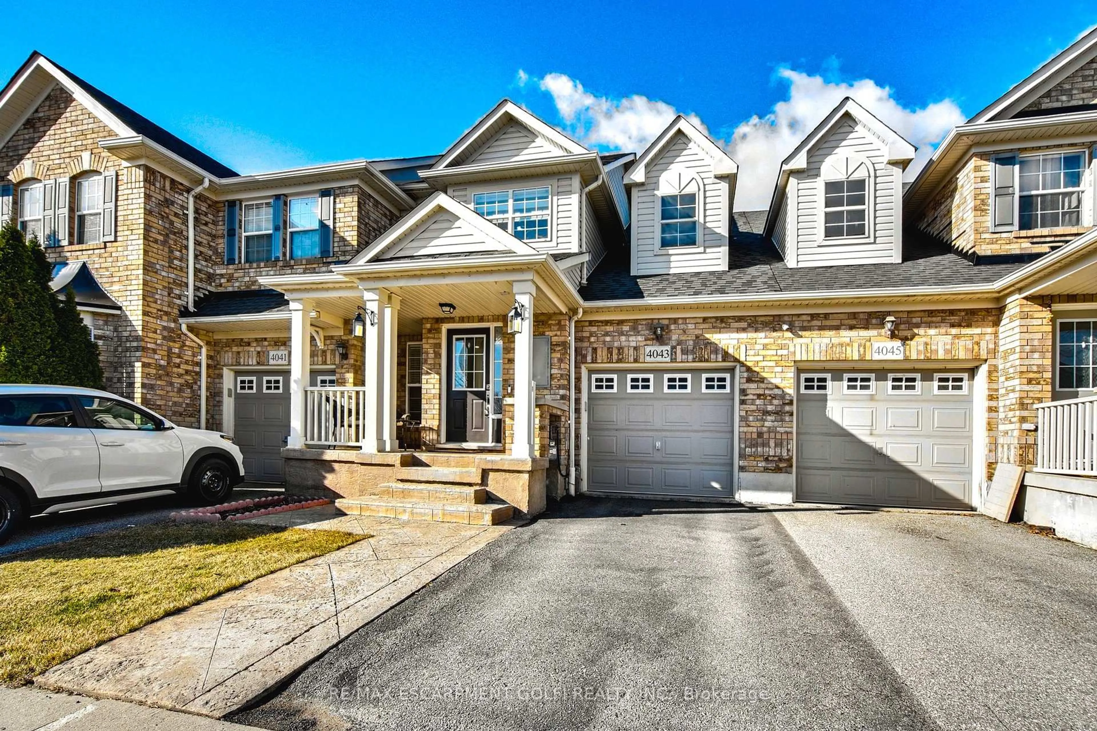 Home with brick exterior material, street for 4043 Gunby Cres, Burlington Ontario L7M 0A6