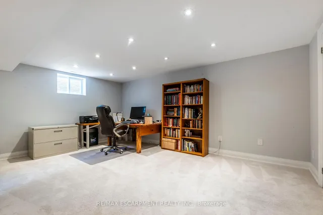 Additional property image - 4463 Hawthorne Dr