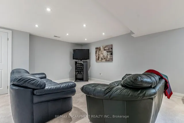 Additional property image - 4463 Hawthorne Dr