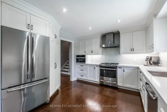 Additional property image - 4463 Hawthorne Dr