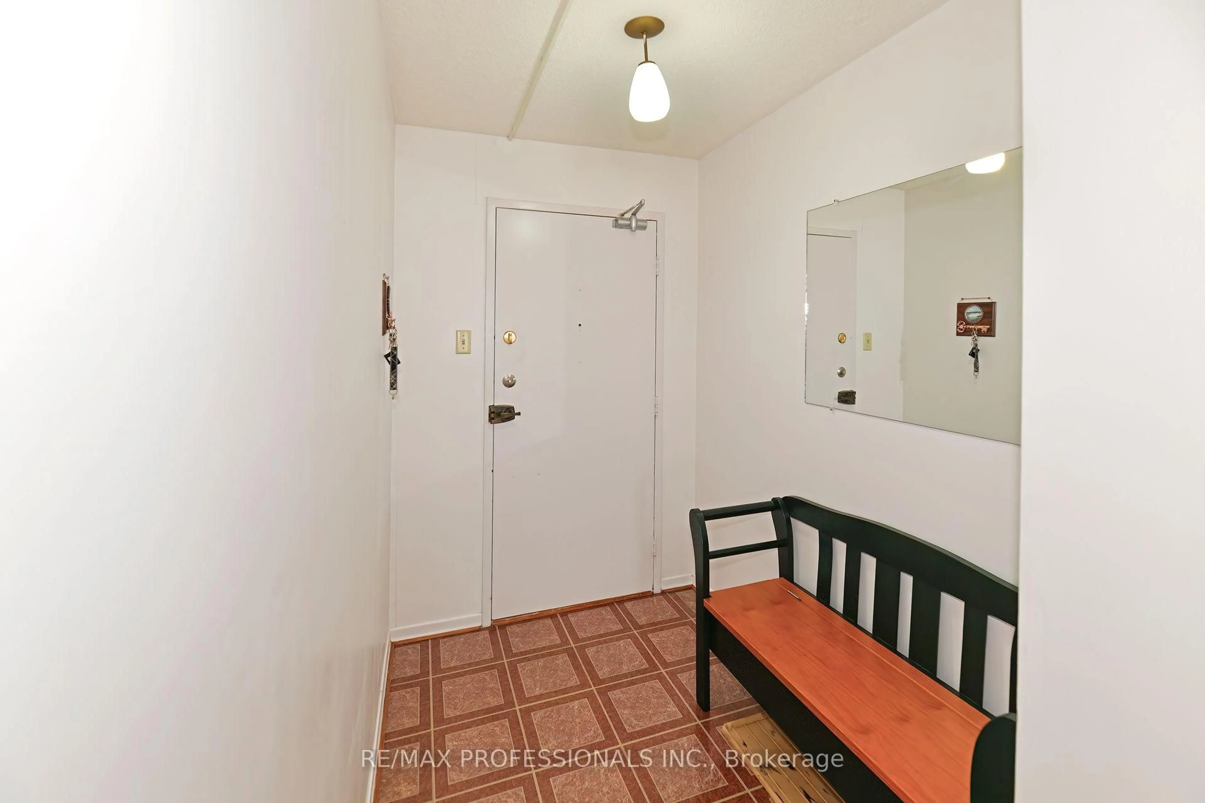 Indoor entryway for 475 The West Mall N/A #417, Toronto Ontario M9C 4Z3