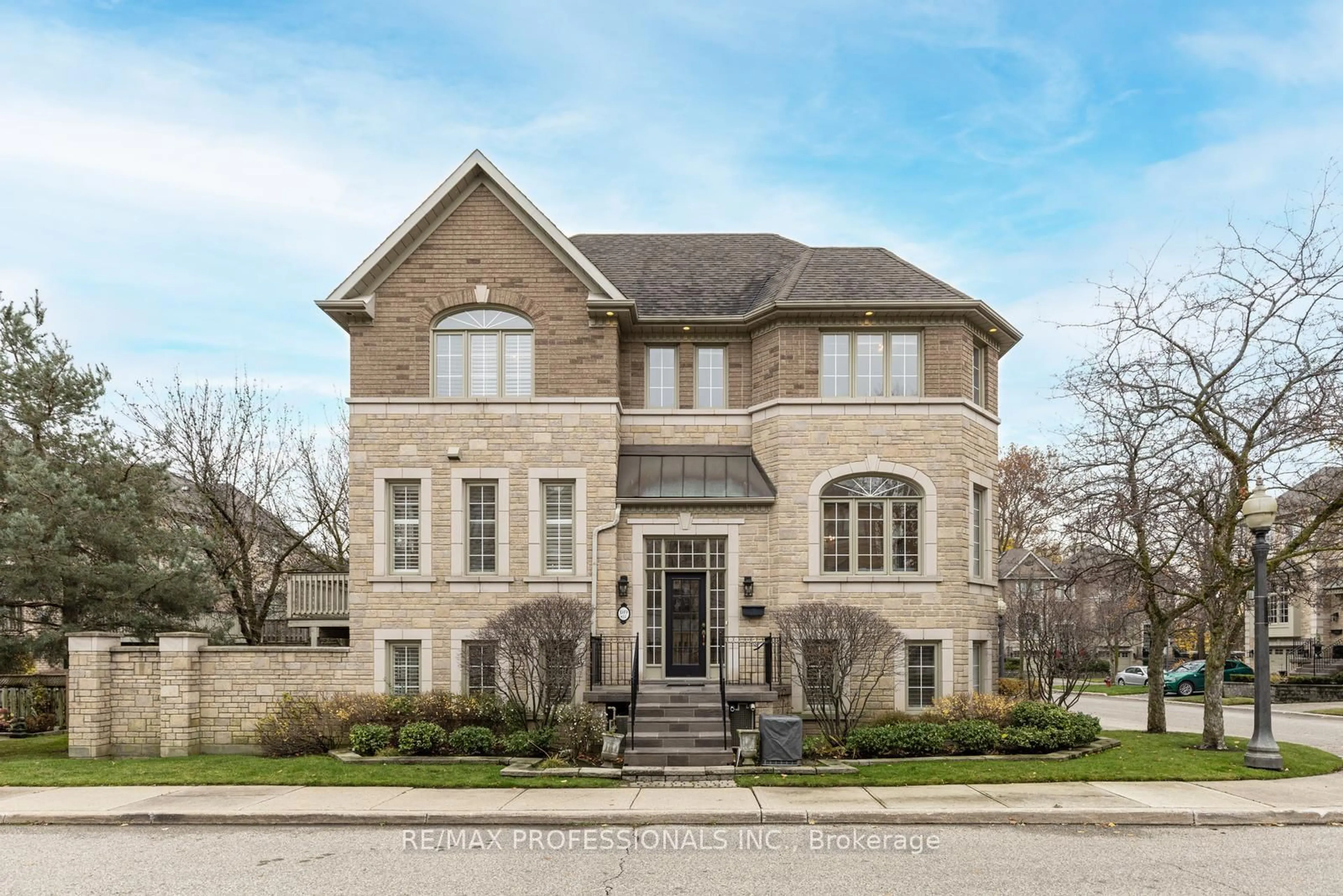 Home with brick exterior material, street for 189 La Rose Ave #22, Toronto Ontario M9P 3W1