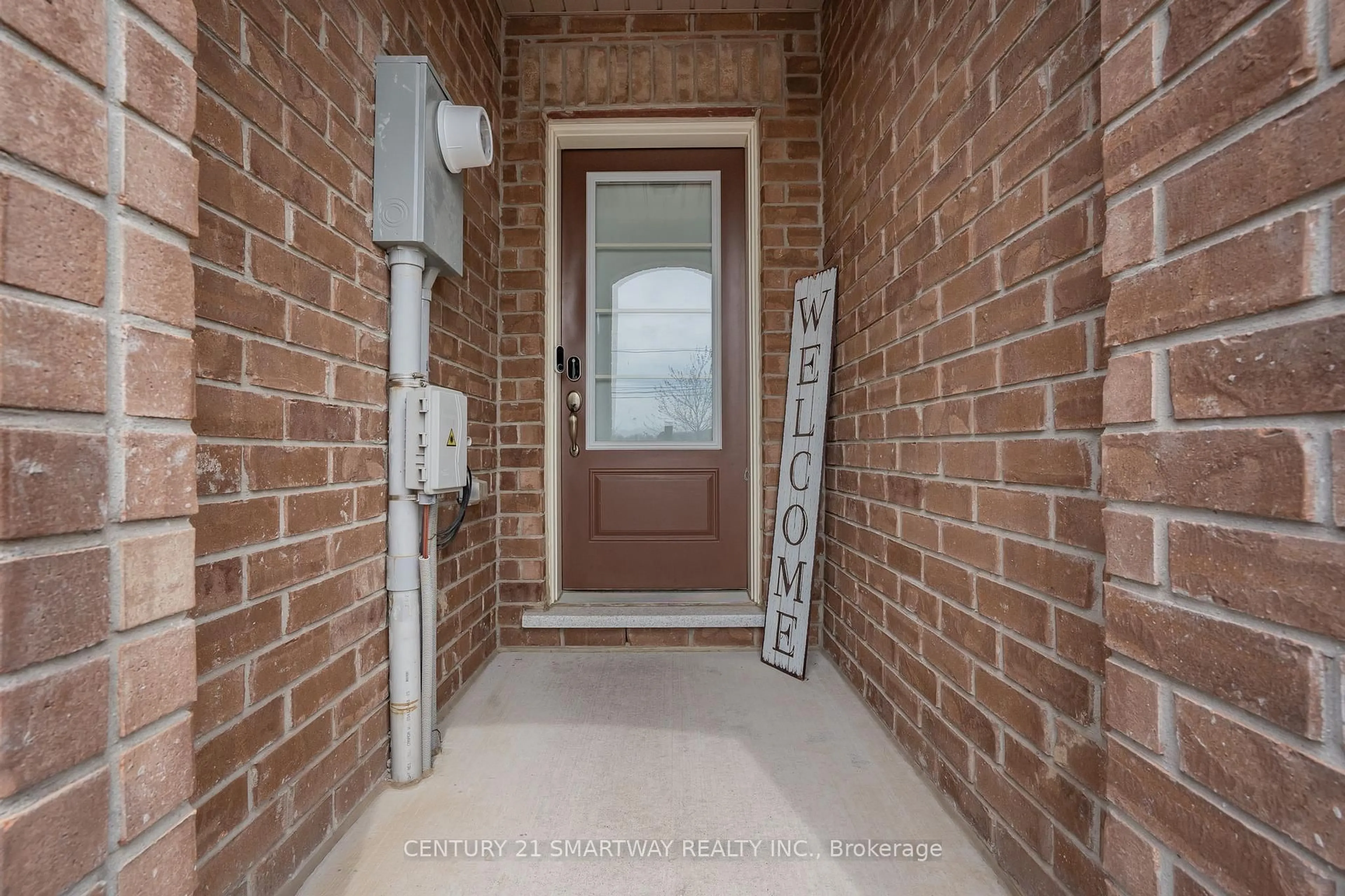 Indoor entryway for 49 Padbury Tr, Brampton Ontario L7A 0B2