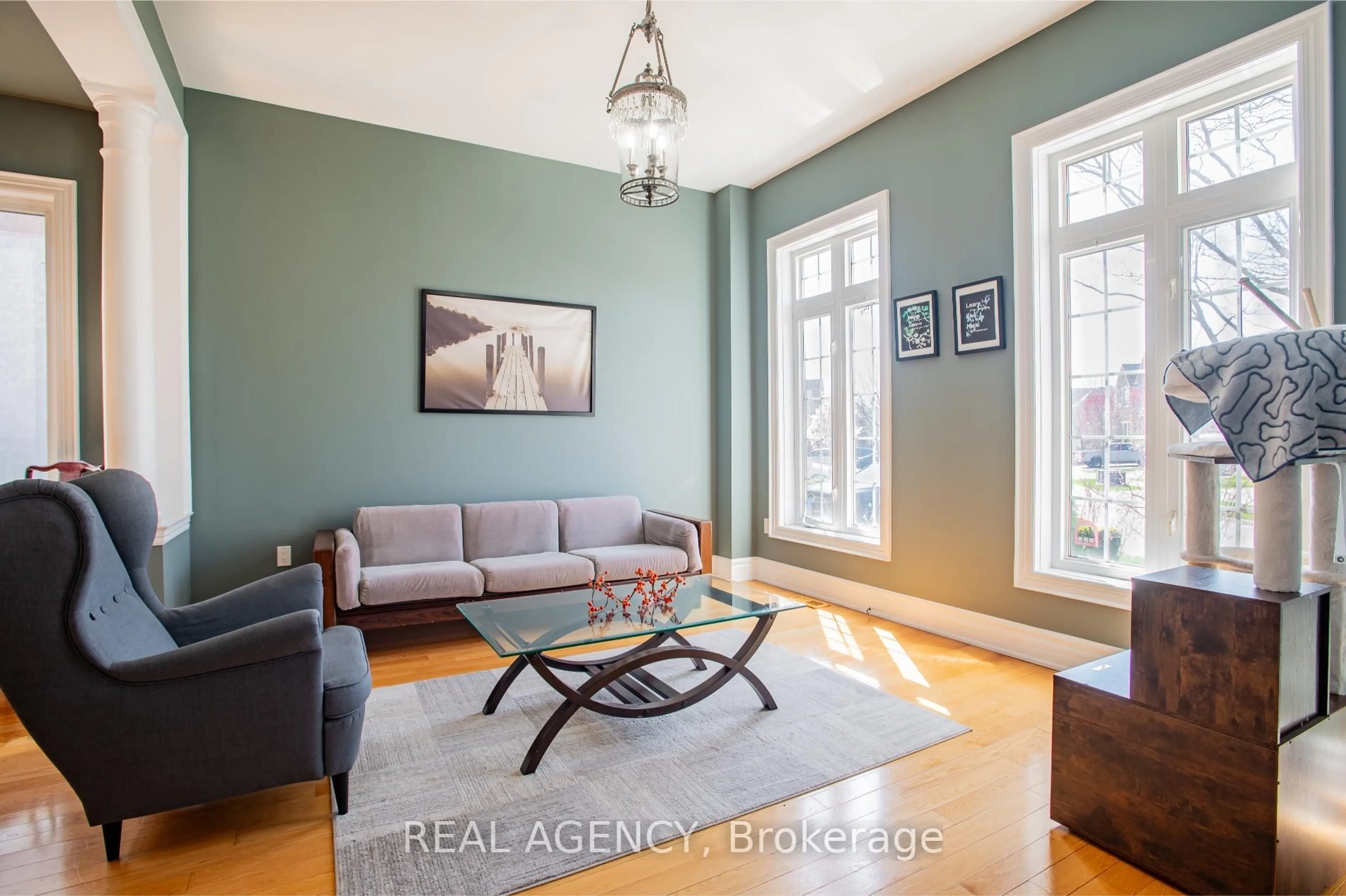Living room with furniture, unknown for 2361 Delnice Dr, Oakville Ontario L6H 0A9