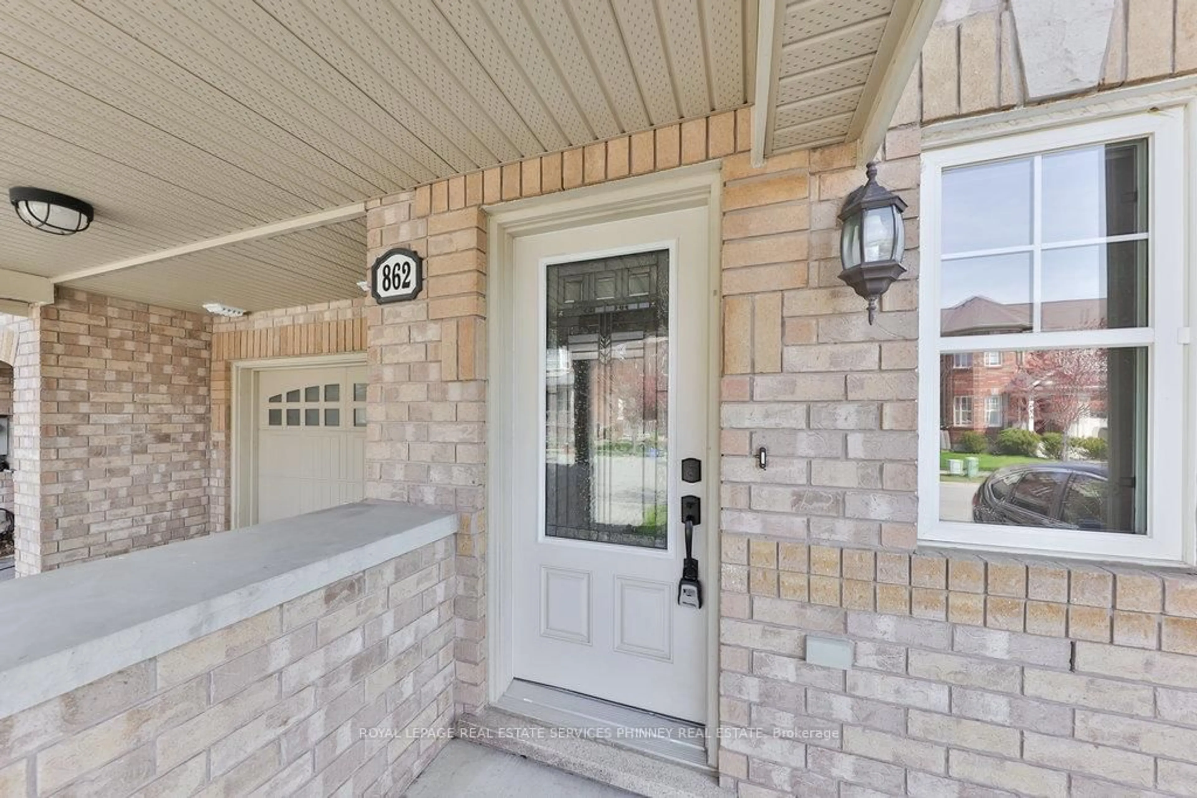 Home with brick exterior material, street for 862 Fowles Crt, Milton Ontario L9T 0Z6