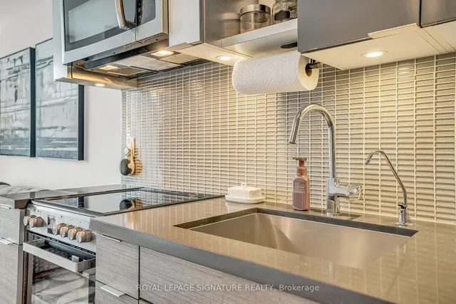 Additional property image - 33 Shore Breeze Dr Unit 1105
