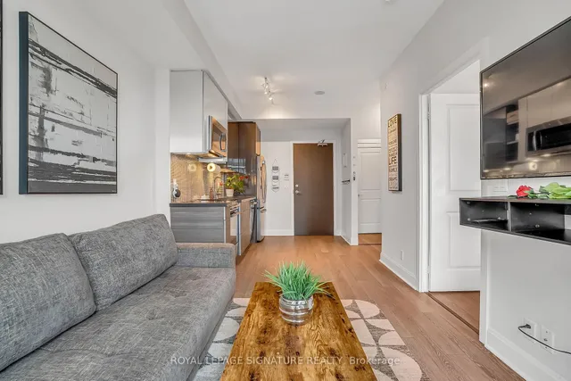 Additional property image - 33 Shore Breeze Dr Unit 1105