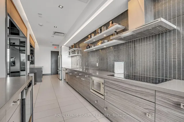 Additional property image - 33 Shore Breeze Dr Unit 1105