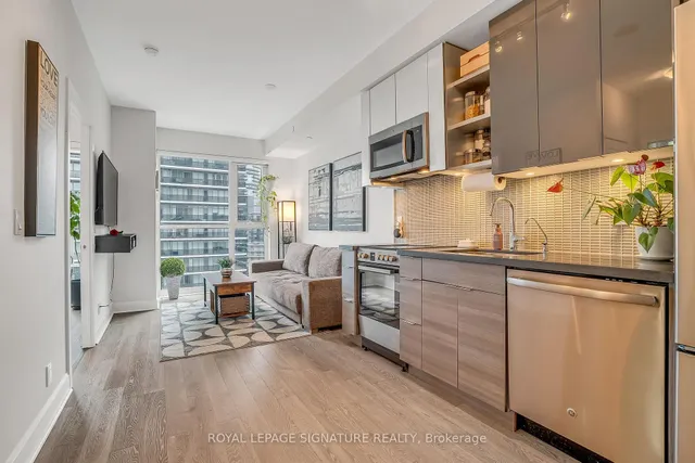 Additional property image - 33 Shore Breeze Dr Unit 1105