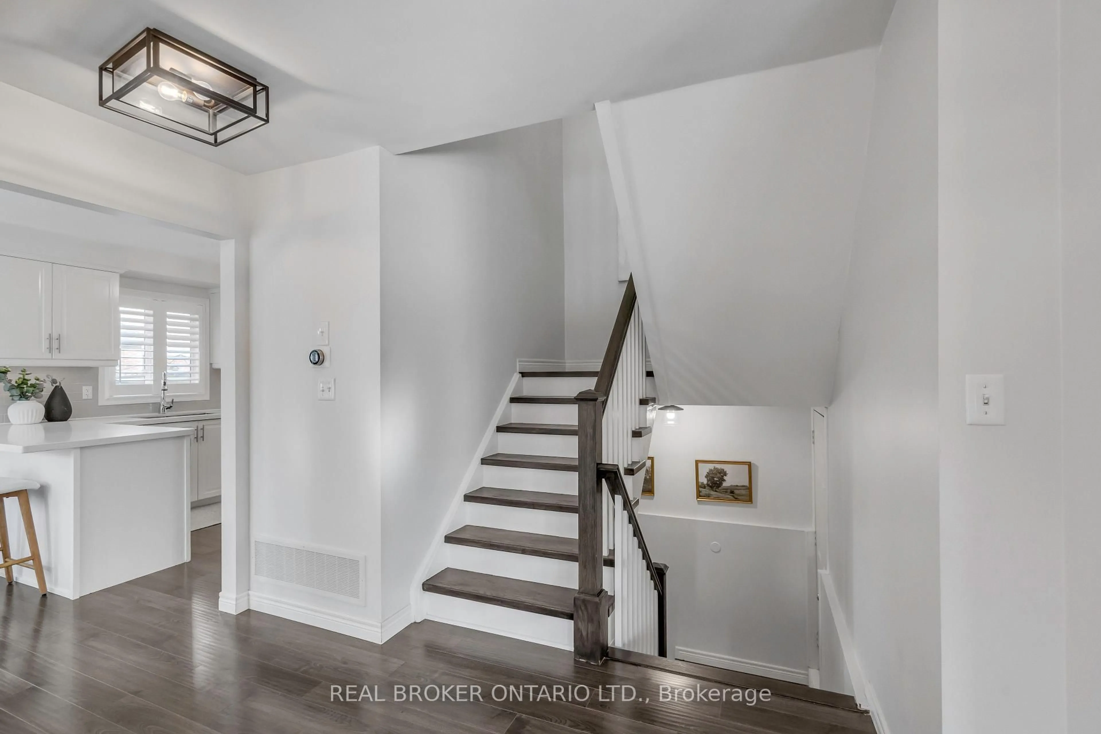 Unknown for 93 Gollins Dr, Milton Ontario L9T 6J9
