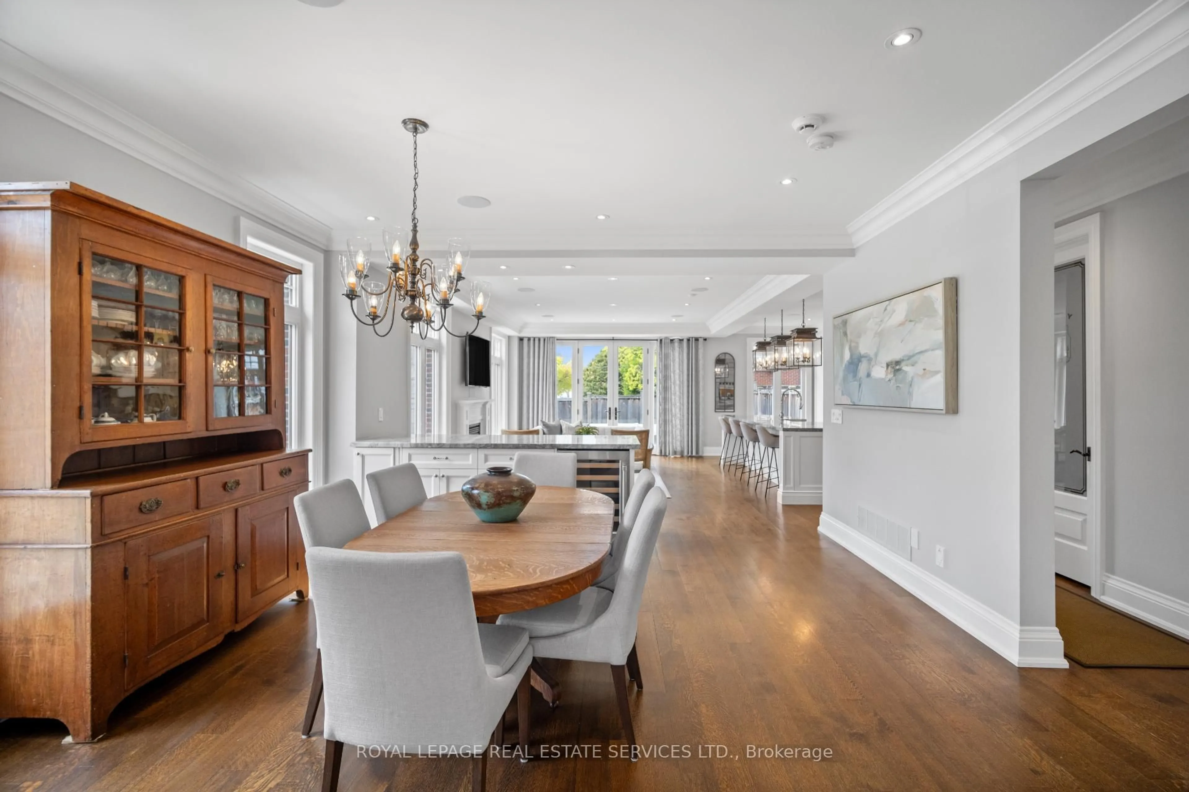 Dining room, unknown for 546 Prince Edward Dr, Toronto Ontario M8X 2M7