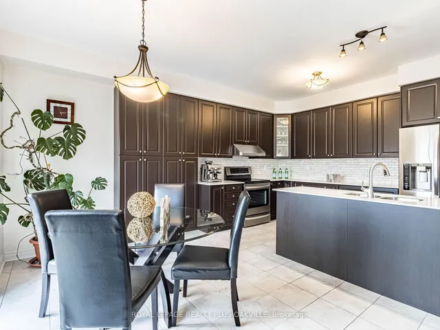 Additional property image - 448 McGibbon Dr