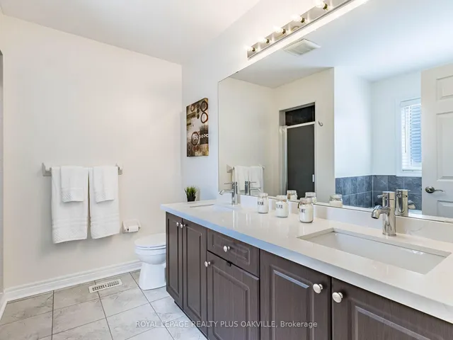 Additional property image - 448 McGibbon Dr
