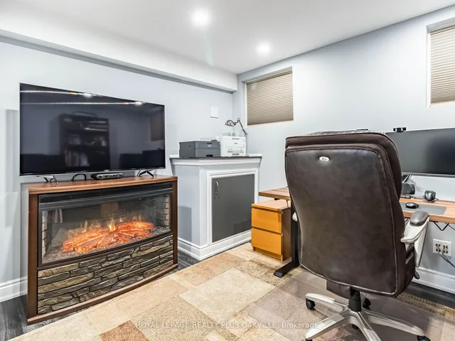 Additional property image - 448 McGibbon Dr