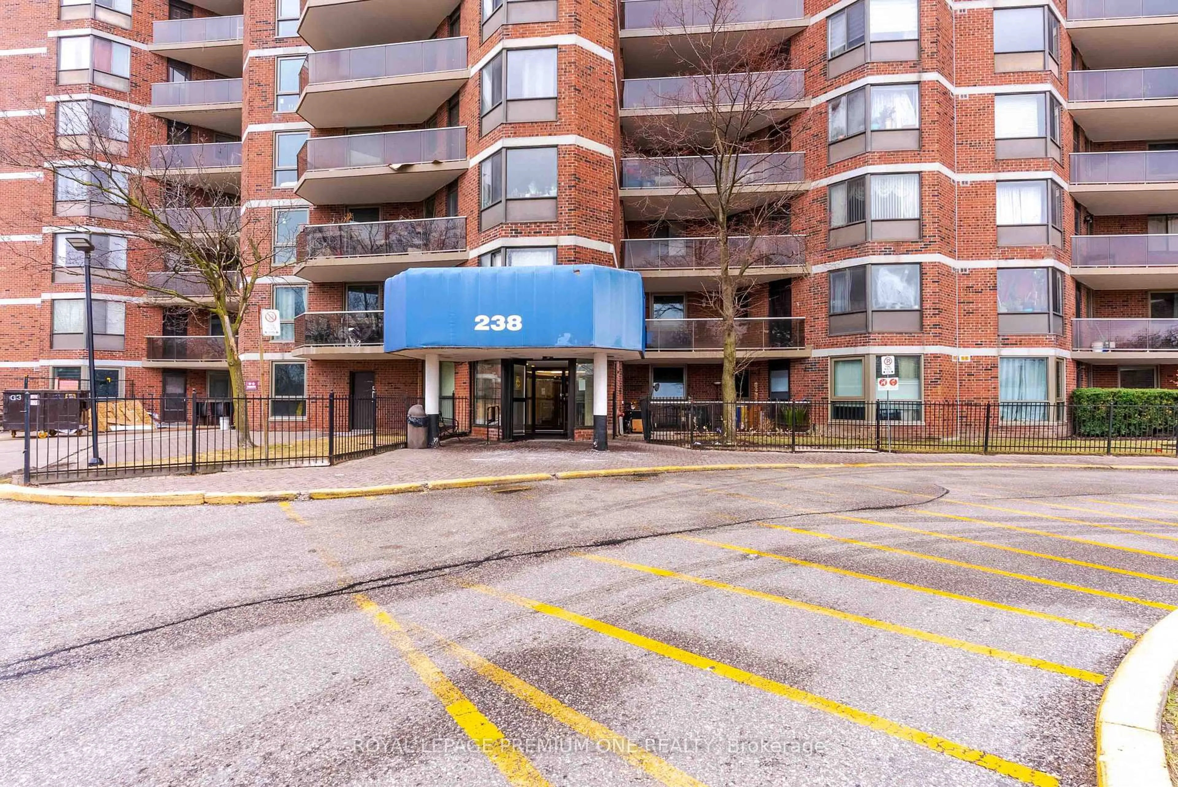 Unknown for 238 Albion Rd #110, Toronto Ontario M9W 6A7