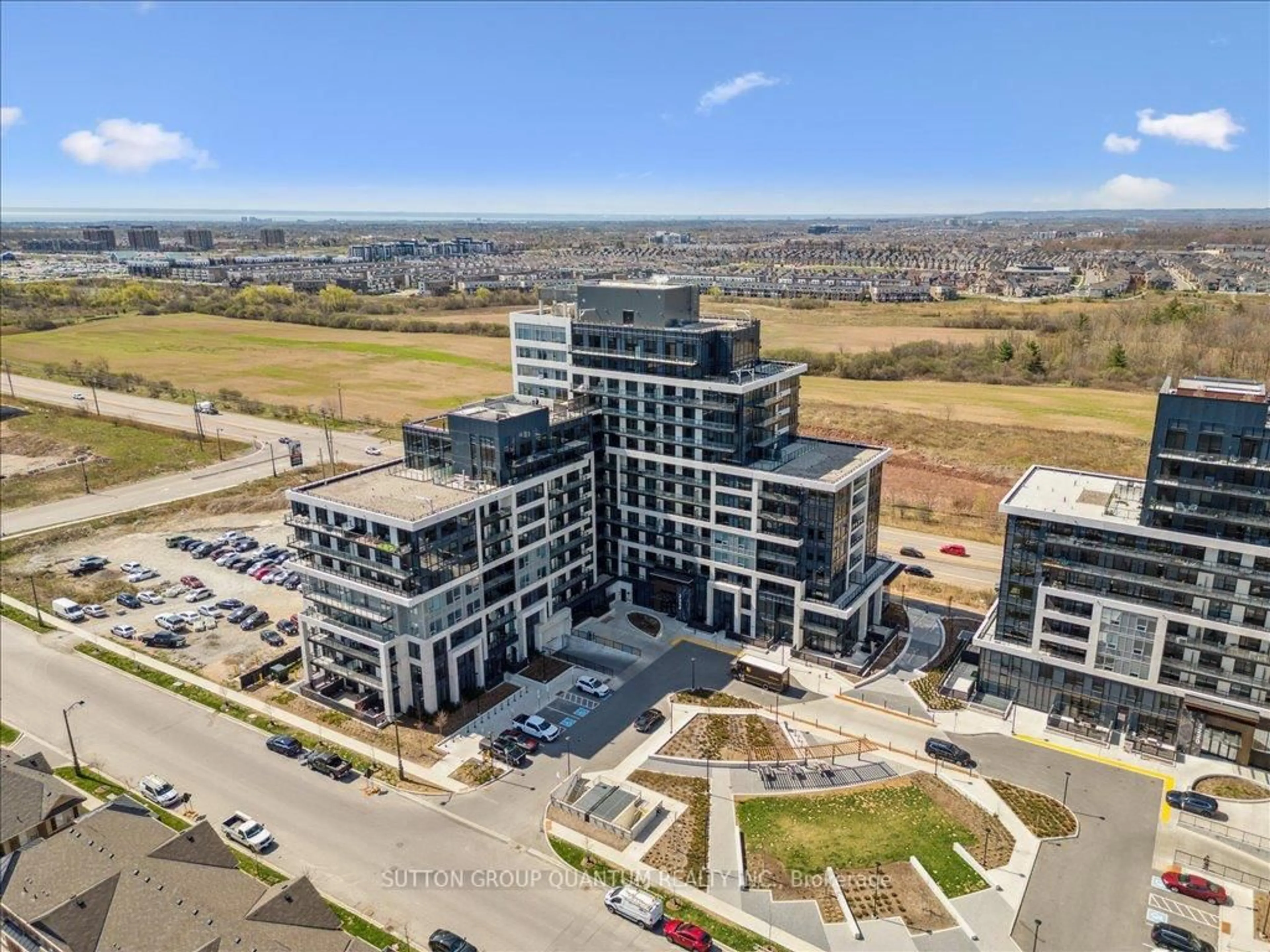 A pic from outside/outdoor area/front of a property/back of a property/a pic from drone, building for 3200 William Coltson Ave #1403, Oakville Ontario L6H 7W6