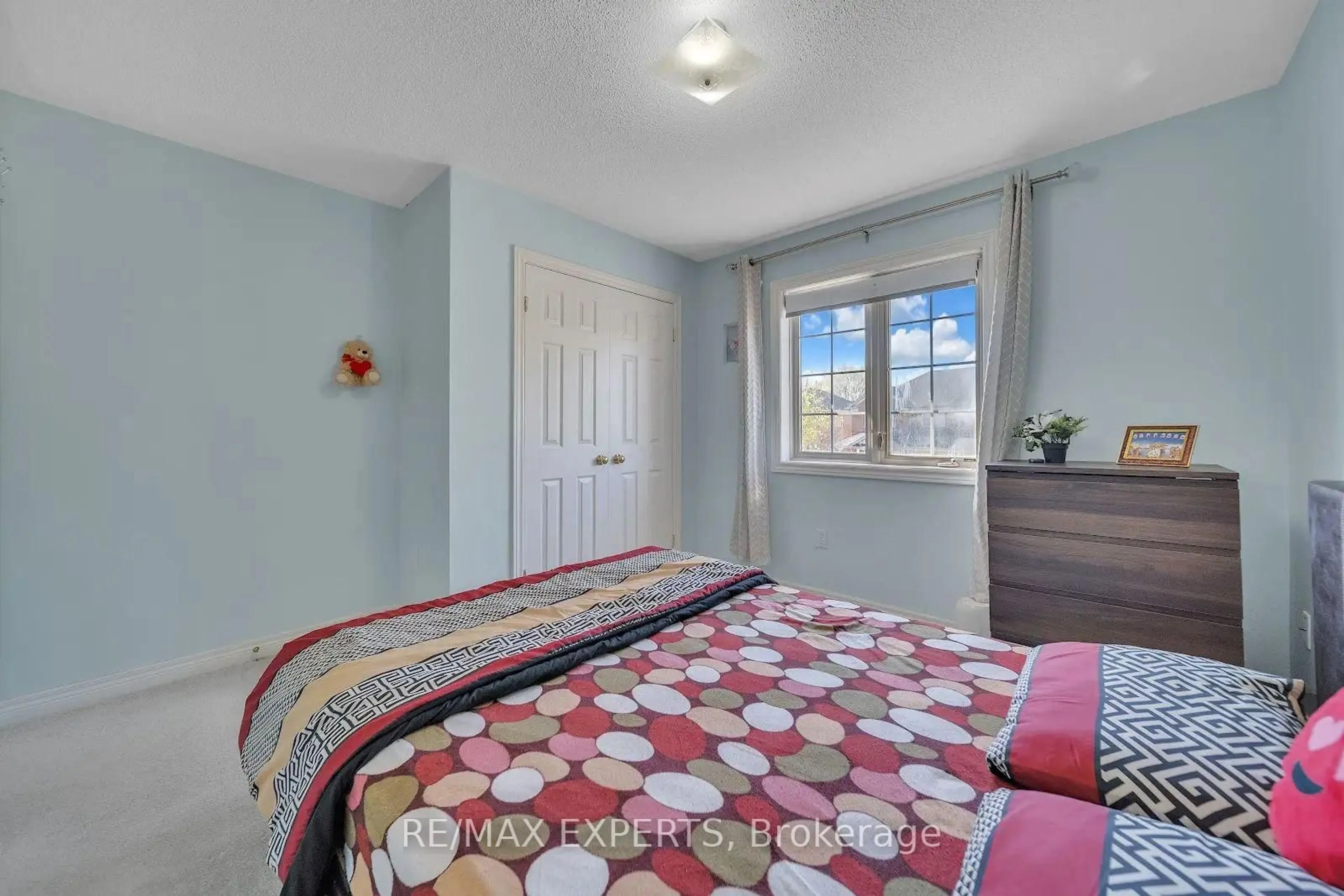 Bedroom with bed, unknown for 13 Stable Gate, Brampton Ontario L7A 1V5