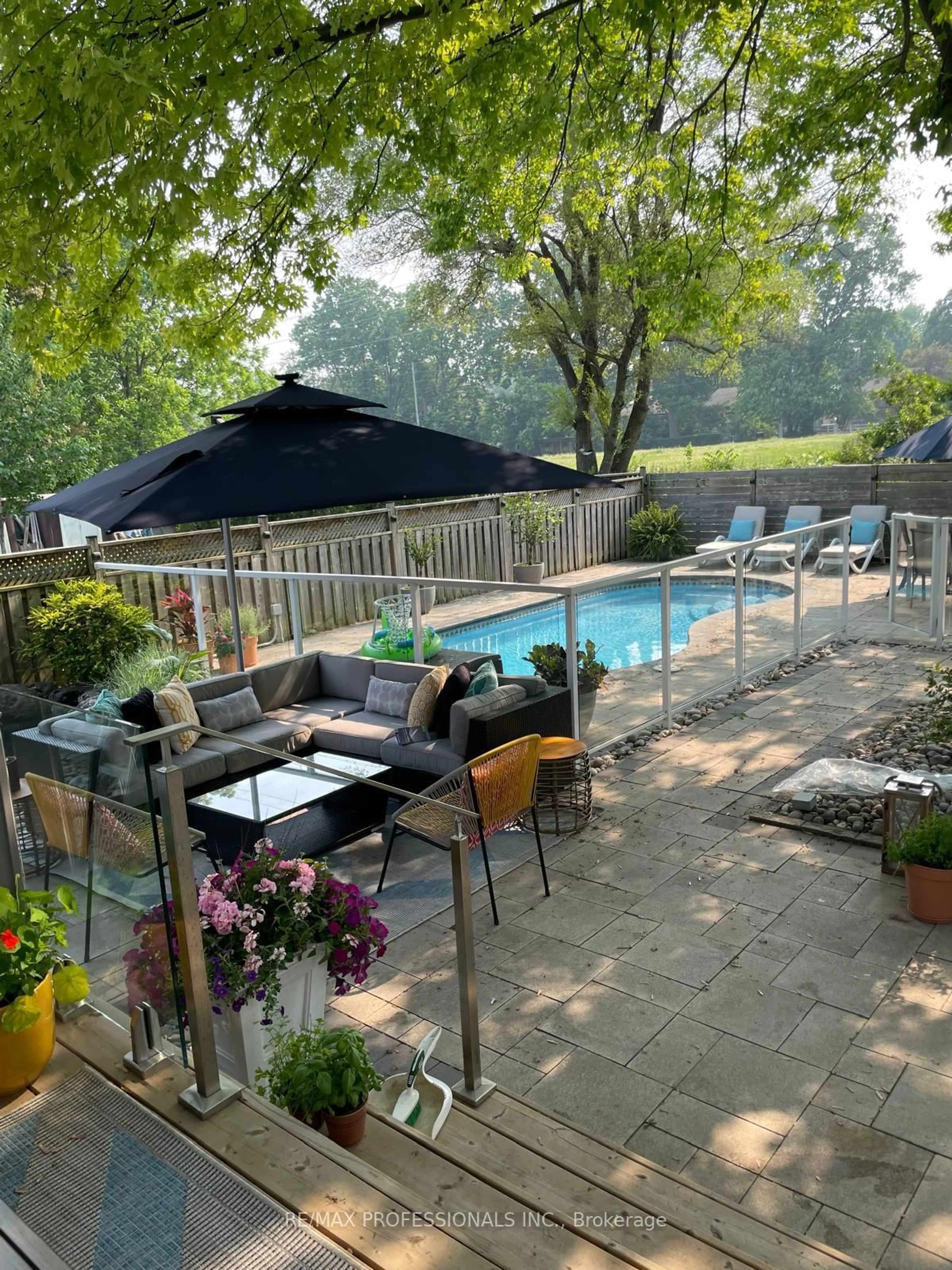 Patio, water/lake/river/ocean view for 80 Haliburton Ave, Toronto Ontario M9B 4Y4