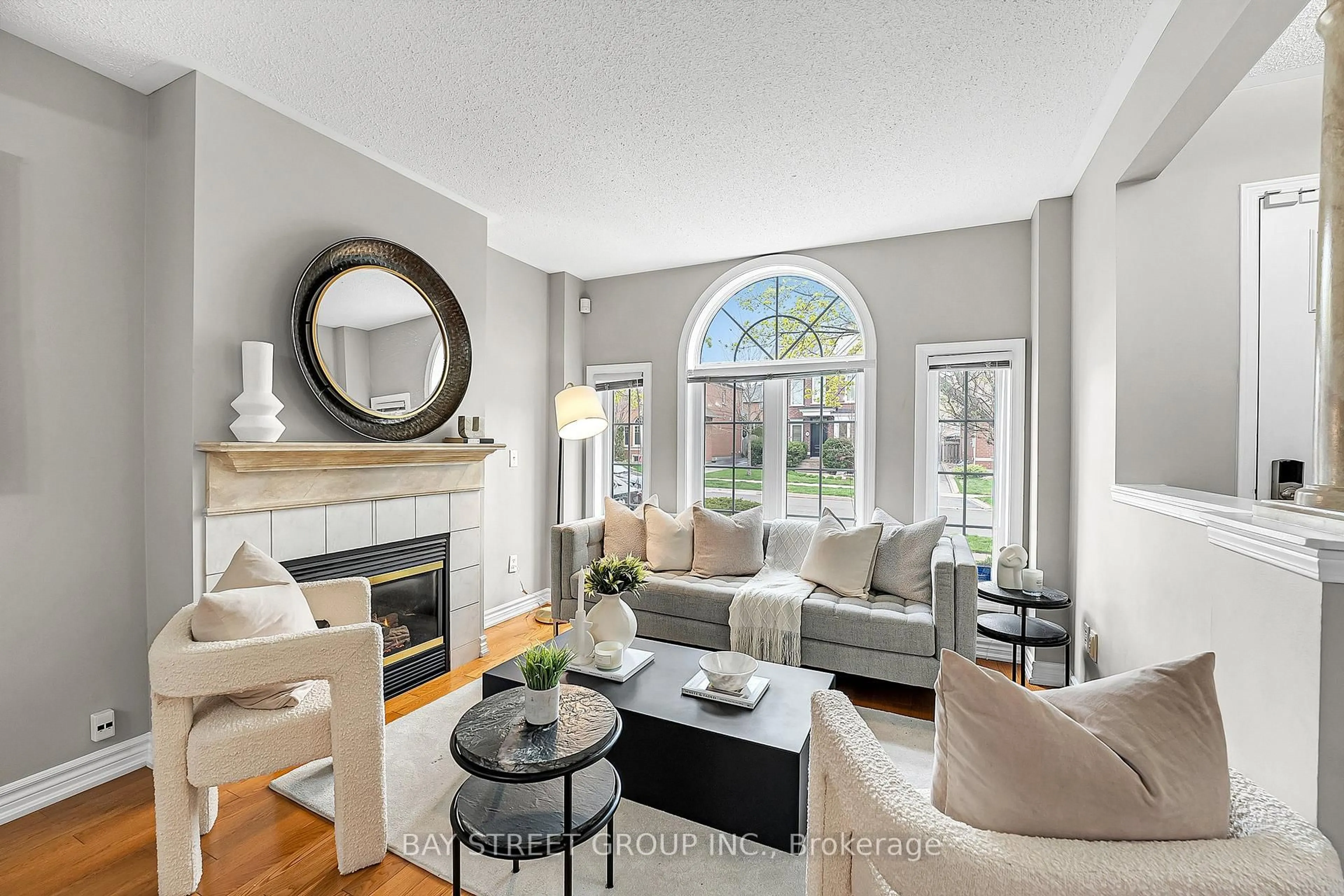 Living room with furniture, unknown for 201 Westfield Tr, Oakville Ontario L6H 6H7