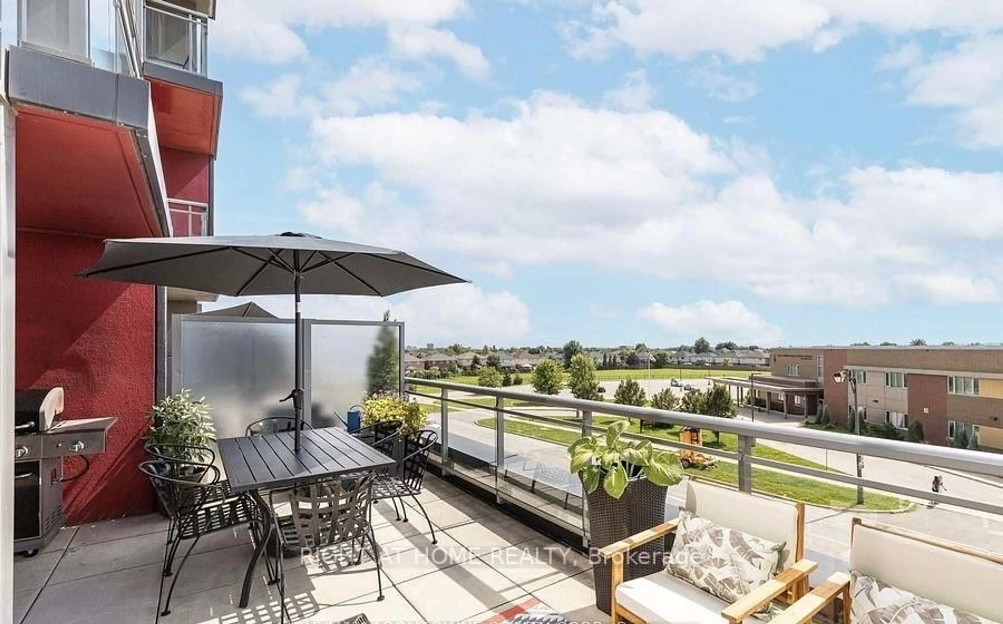 Patio, unknown for 5220 Dundas St #D319, Burlington Ontario L7L 0J4
