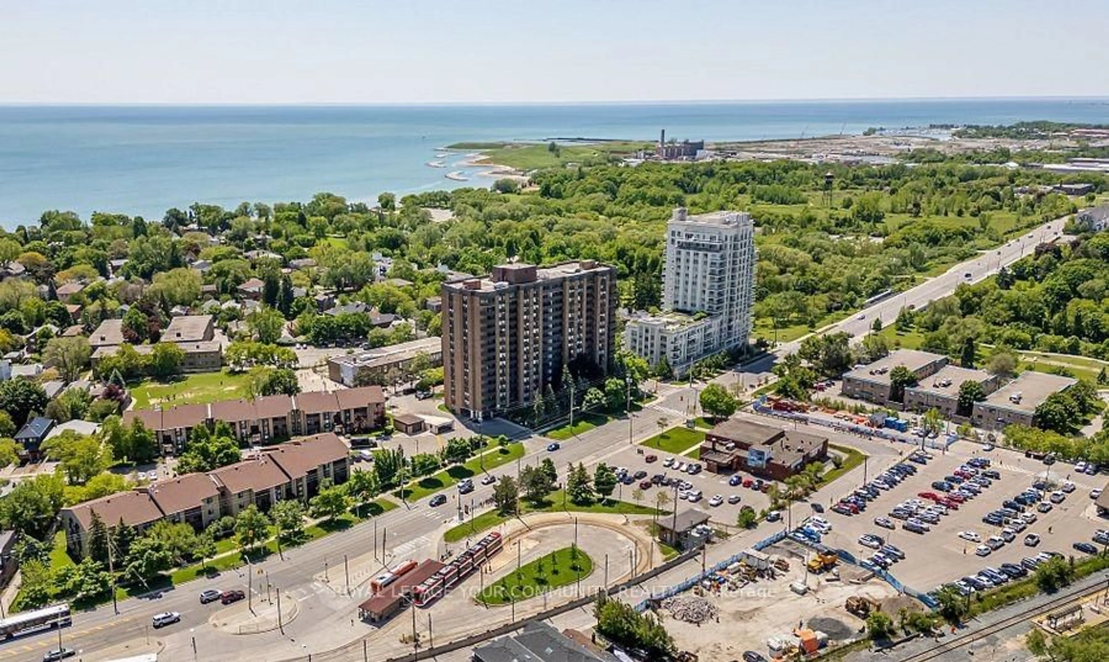 A pic from outside/outdoor area/front of a property/back of a property/a pic from drone, city buildings view from balcony for 3845 Lake Shore Blvd #1608, Toronto Ontario M8W 4Y3