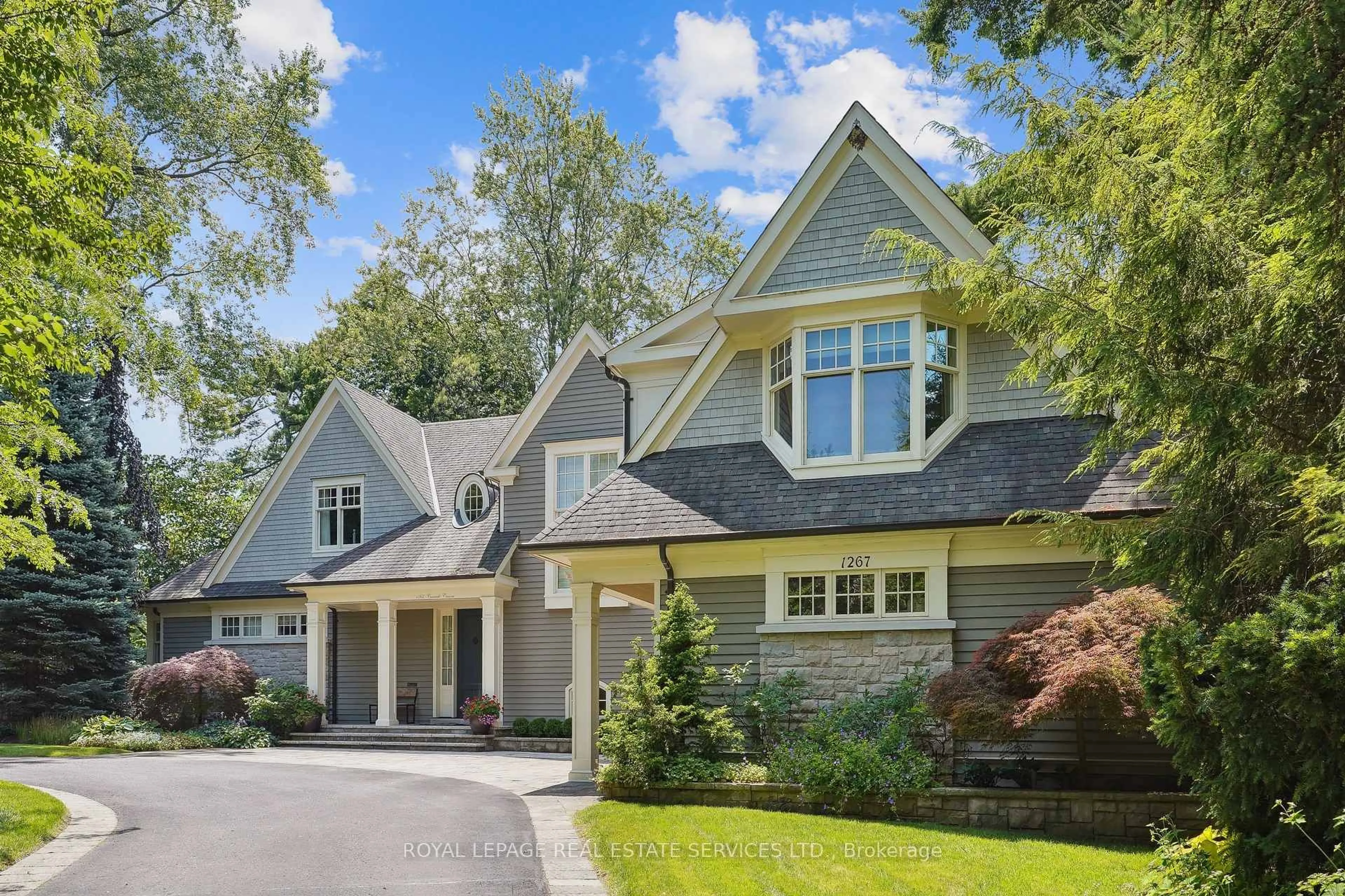 Home with brick exterior material, street for 1267 Cumnock Cres, Oakville Ontario L6J 2N6