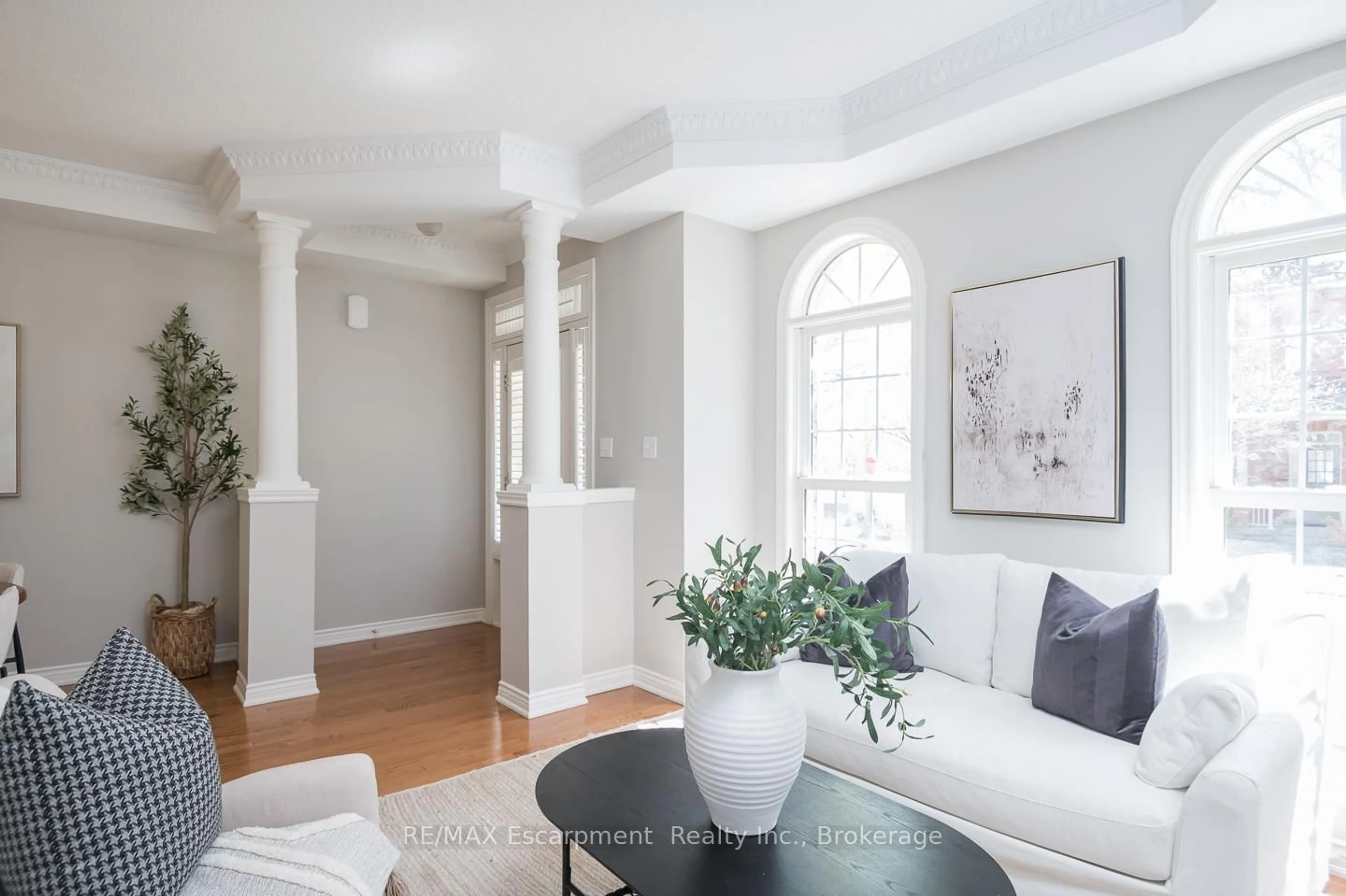 Unknown for 195 Roxton Rd, Oakville Ontario L6H 6M8