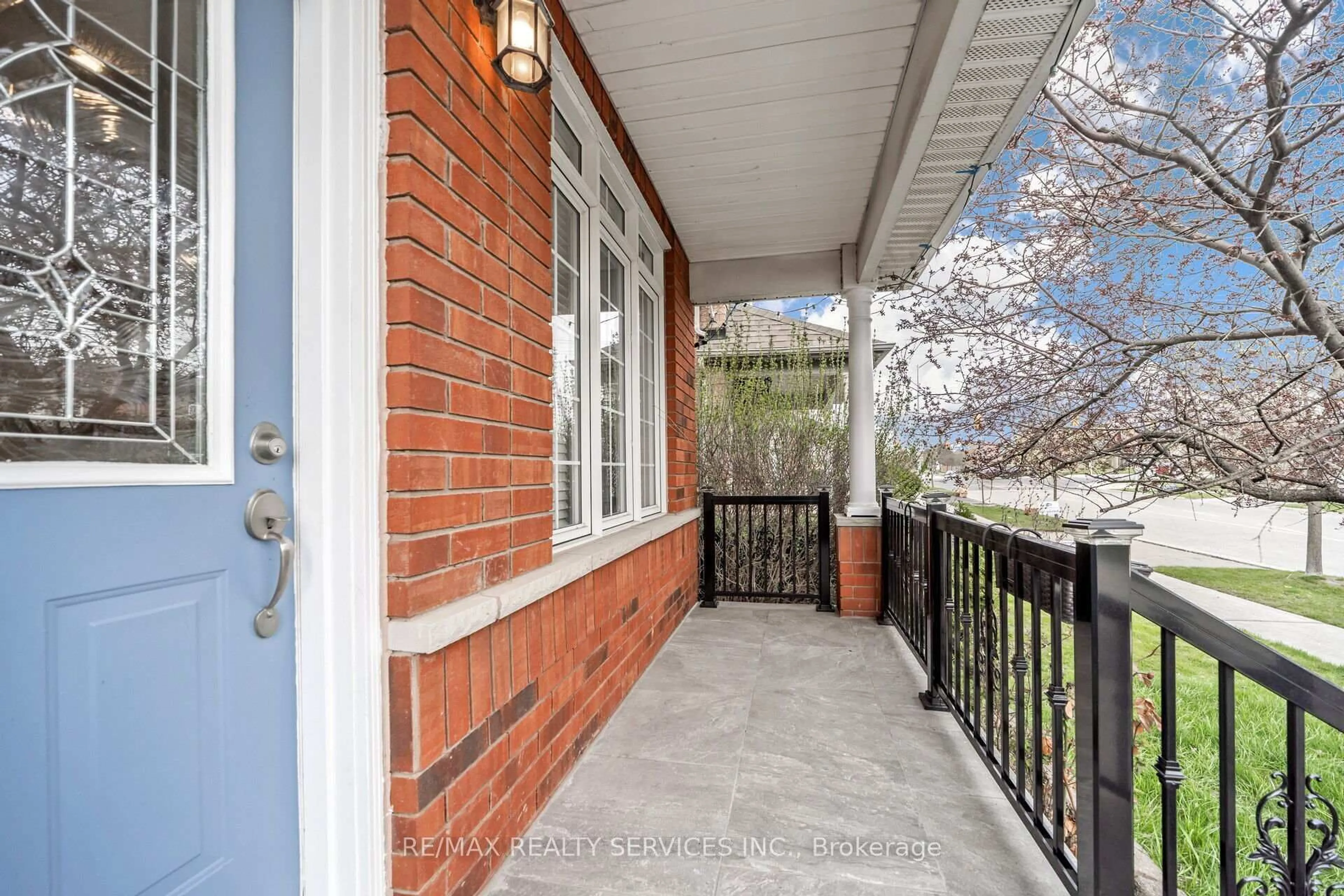 Unknown for 3023 McDowell Dr, Mississauga Ontario L5M 6J6