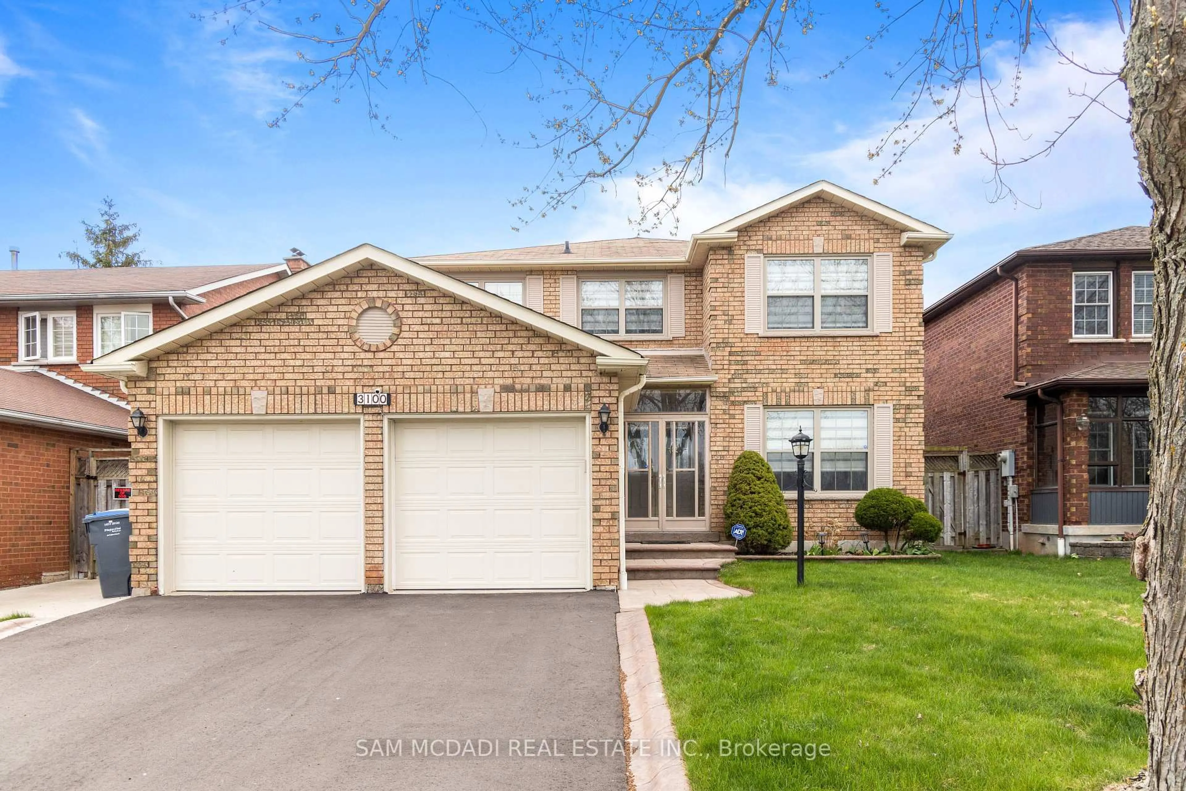 Home with brick exterior material, street for 3100 The Collegeway N/A, Mississauga Ontario L5L 4X8