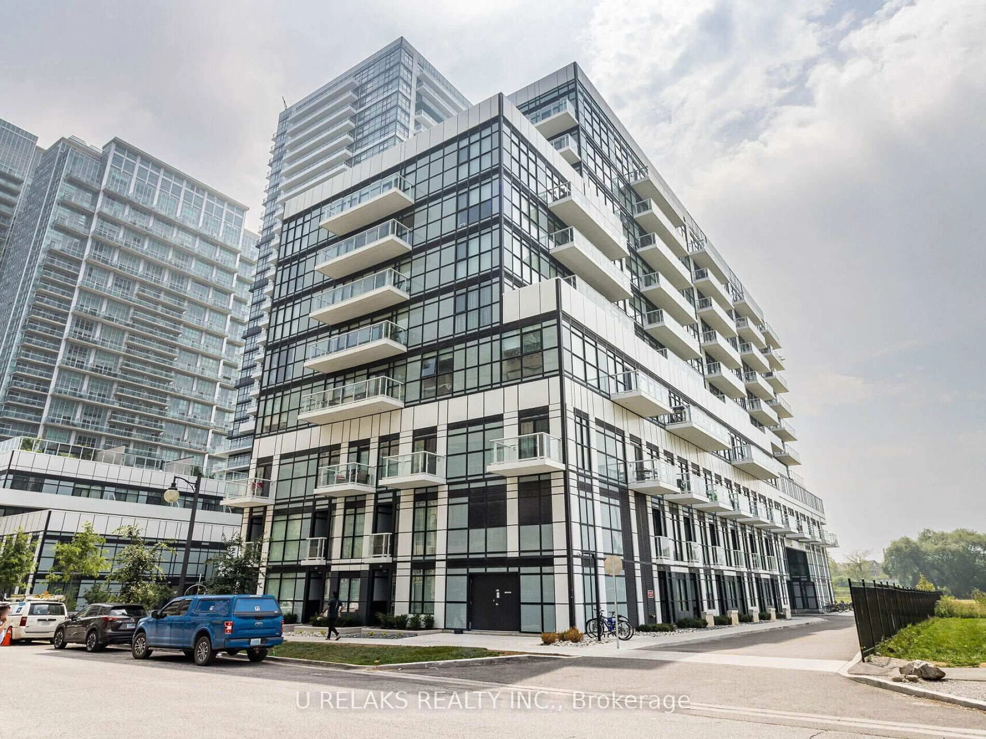 Unknown for 251 Manitoba St #715, Toronto Ontario M8Y 0C7