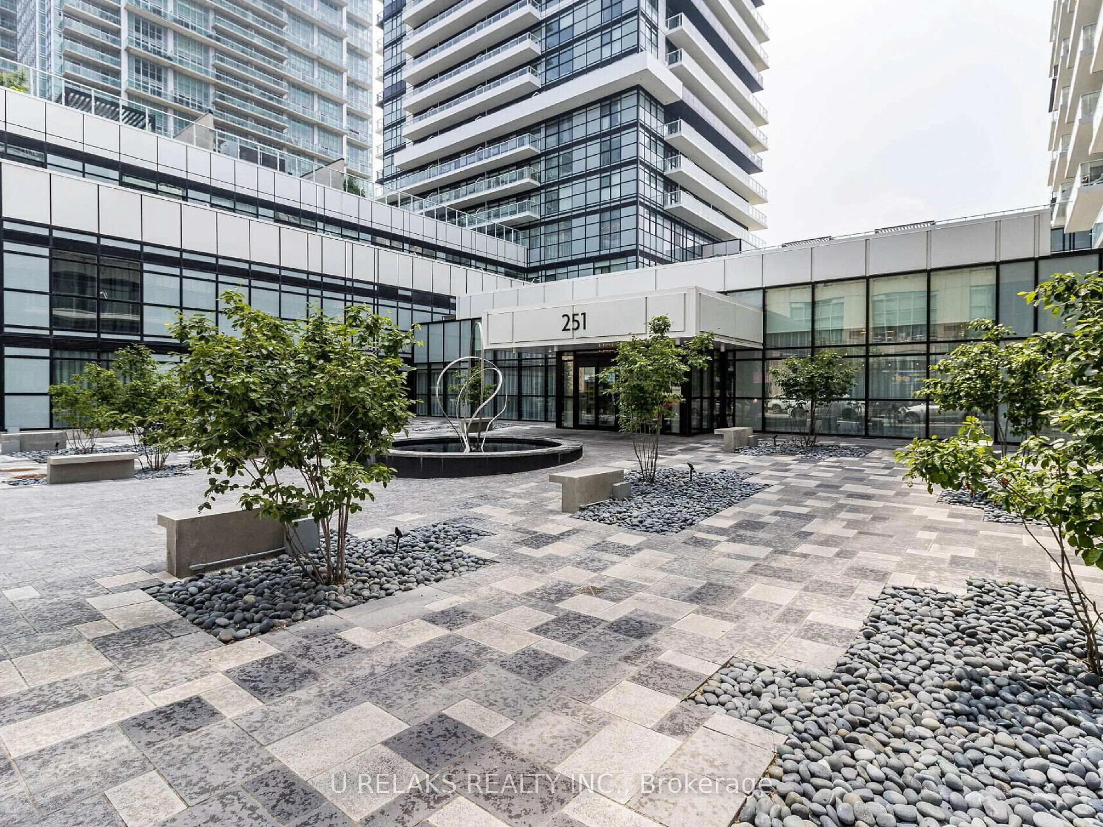 Unknown for 251 Manitoba St #715, Toronto Ontario M8Y 0C7