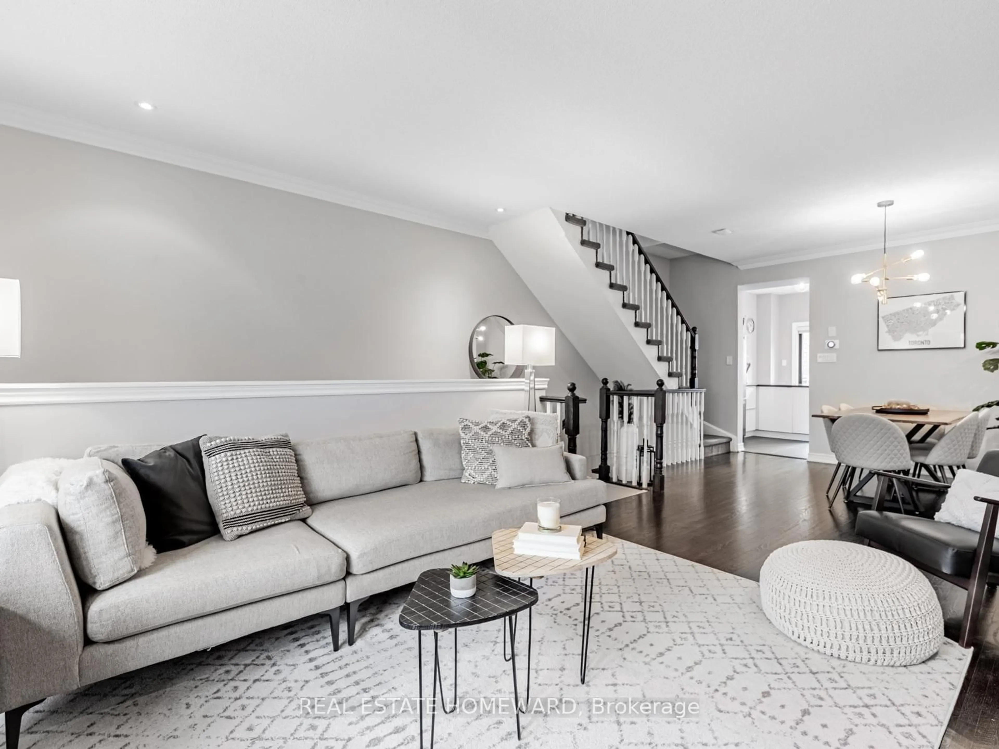 Living room with furniture, unknown for 99 Wesley St, Toronto Ontario M8Y 2W8