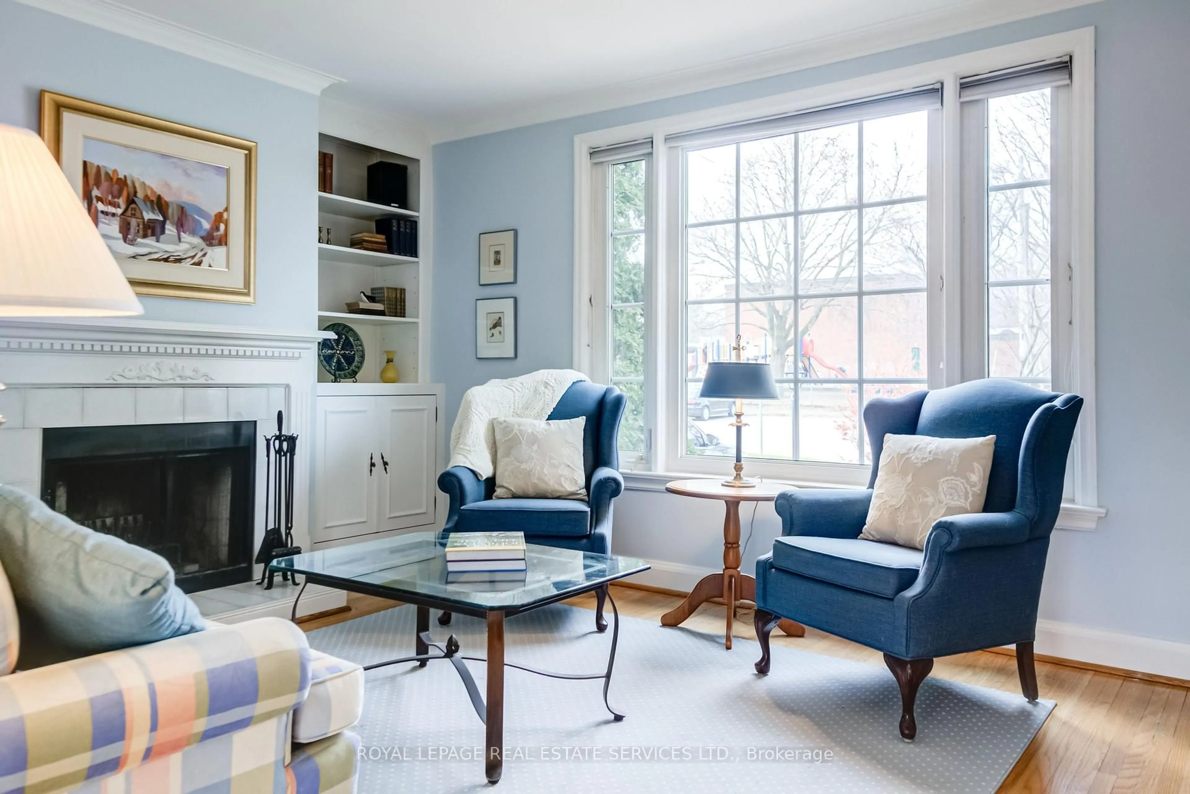 Living room with furniture, unknown for 43 Bethnal Ave, Toronto Ontario M8Y 1Y8
