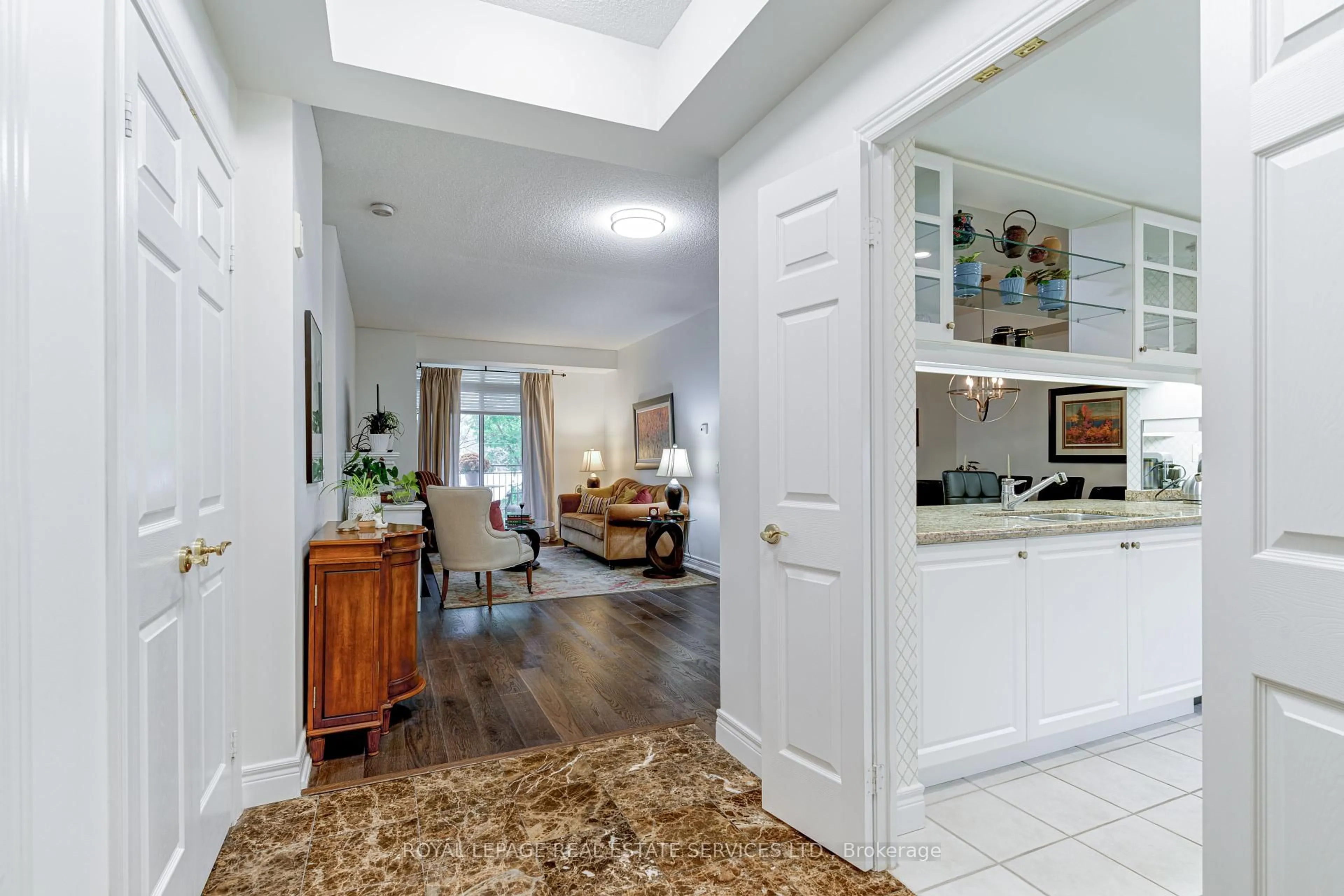 Indoor entryway for 10 Old Mill Tr #203, Toronto Ontario M8X 2Y9