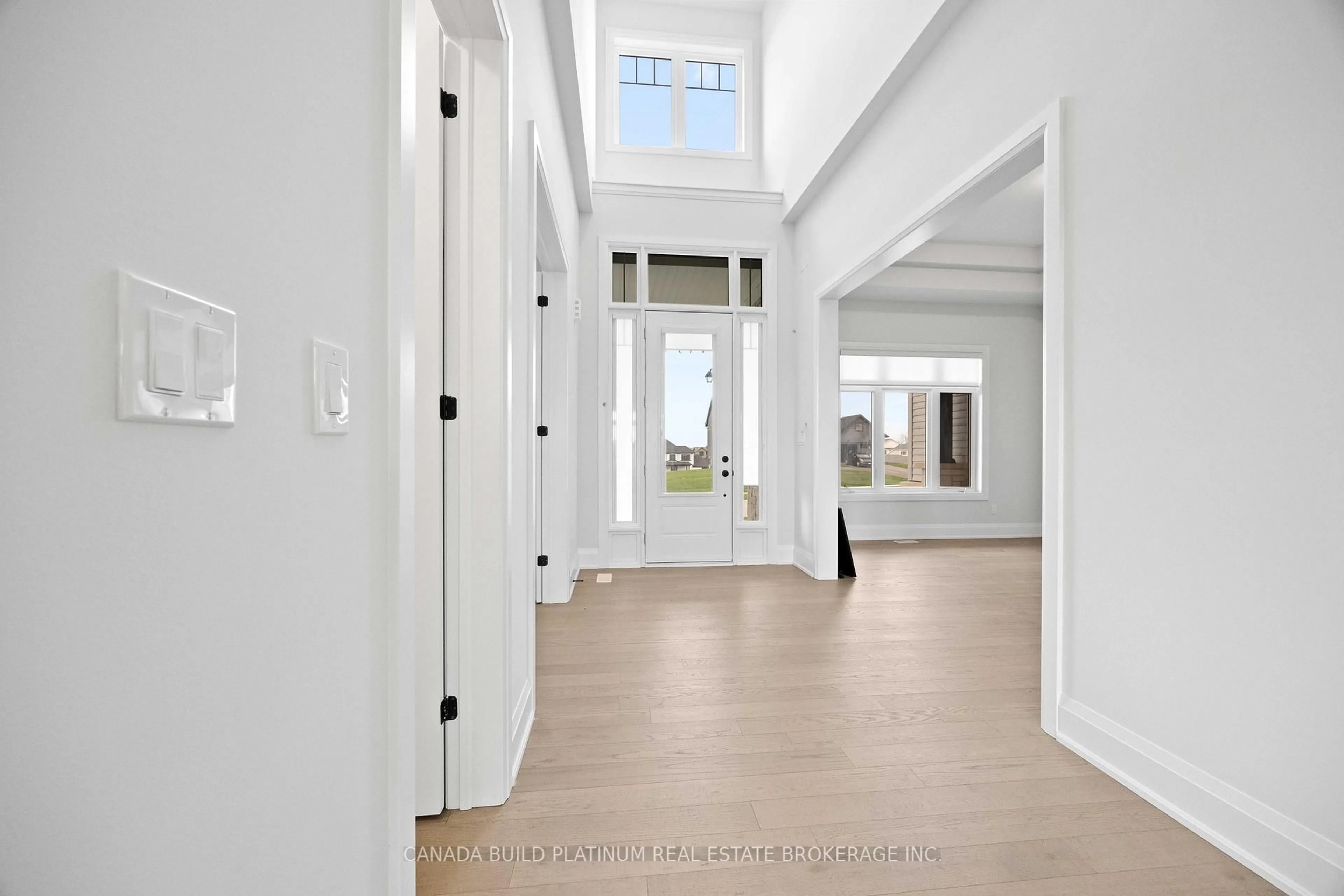 Indoor foyer for 82 William Crisp Dr, Caledon Ontario L7K 1N3