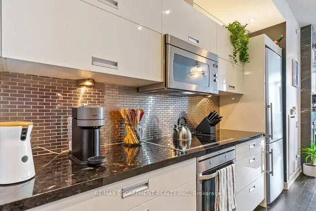 Additional property image - 88 Park Lawn Rd Unit 607