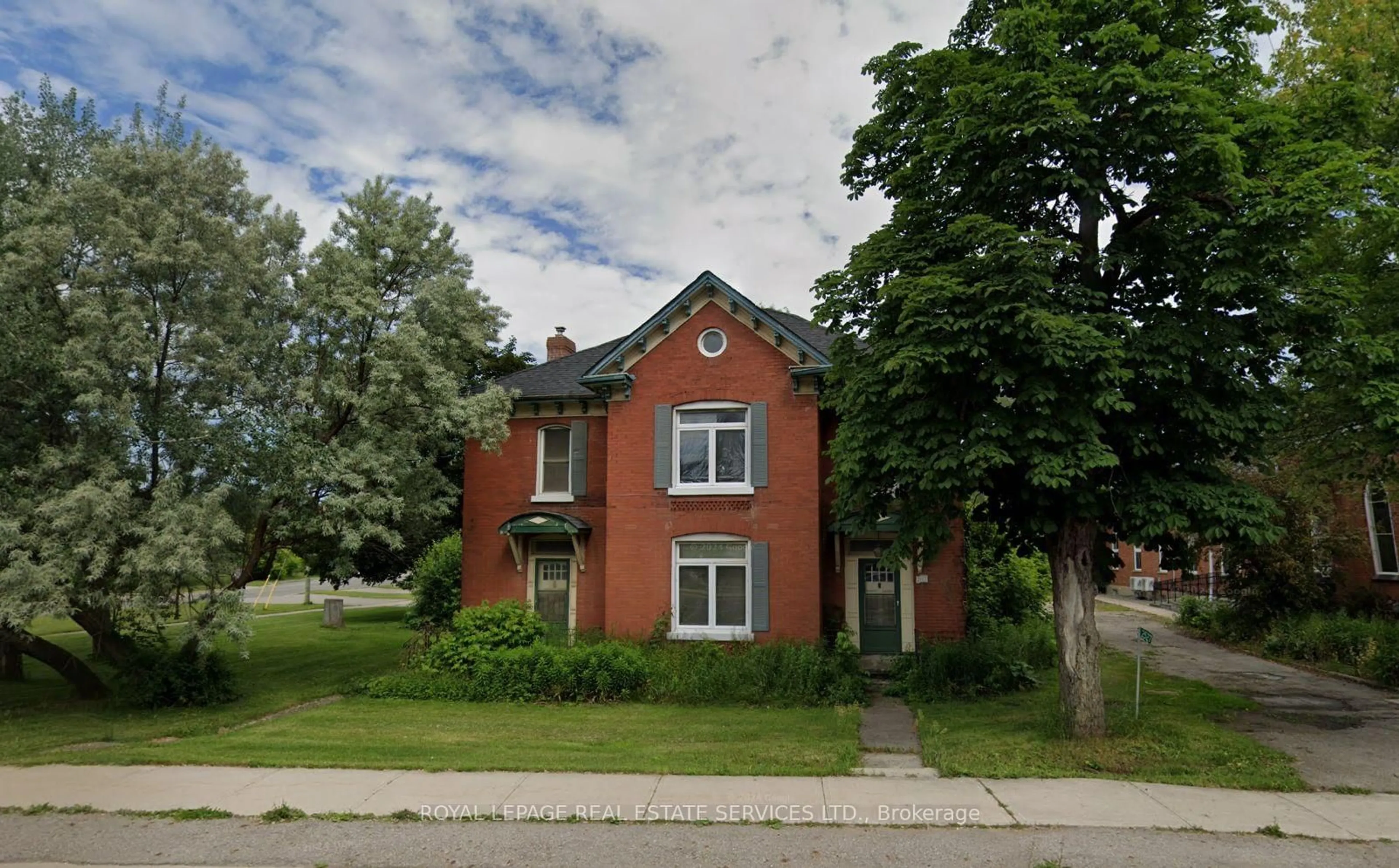 Unknown for 2527 Dundas St, Oakville Ontario L6M 4J4