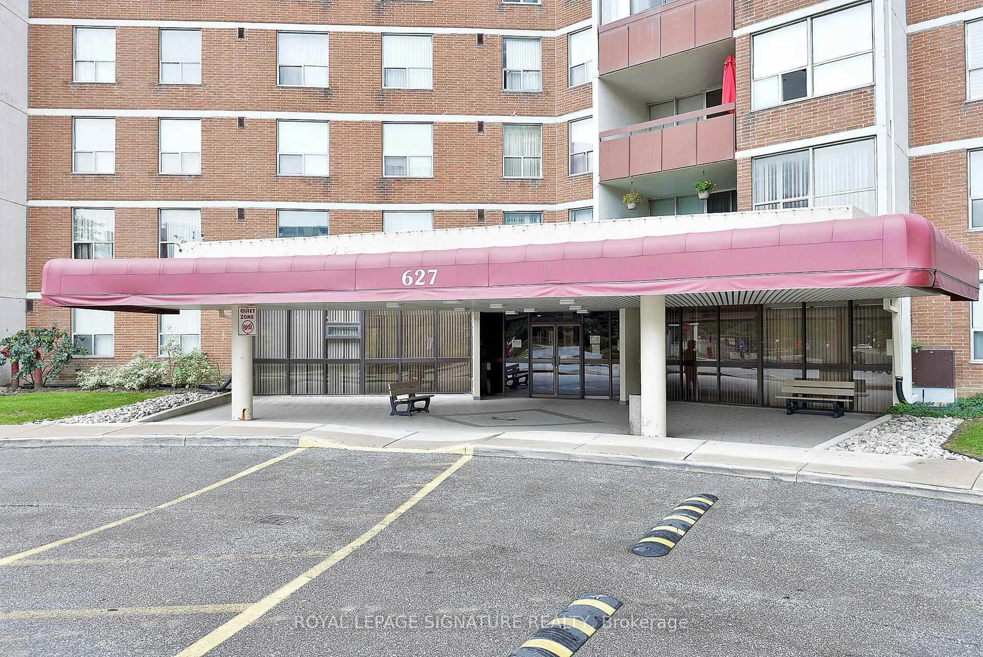 Patio, building for 627 The West Mall N/A #508, Toronto Ontario M9C 4X5