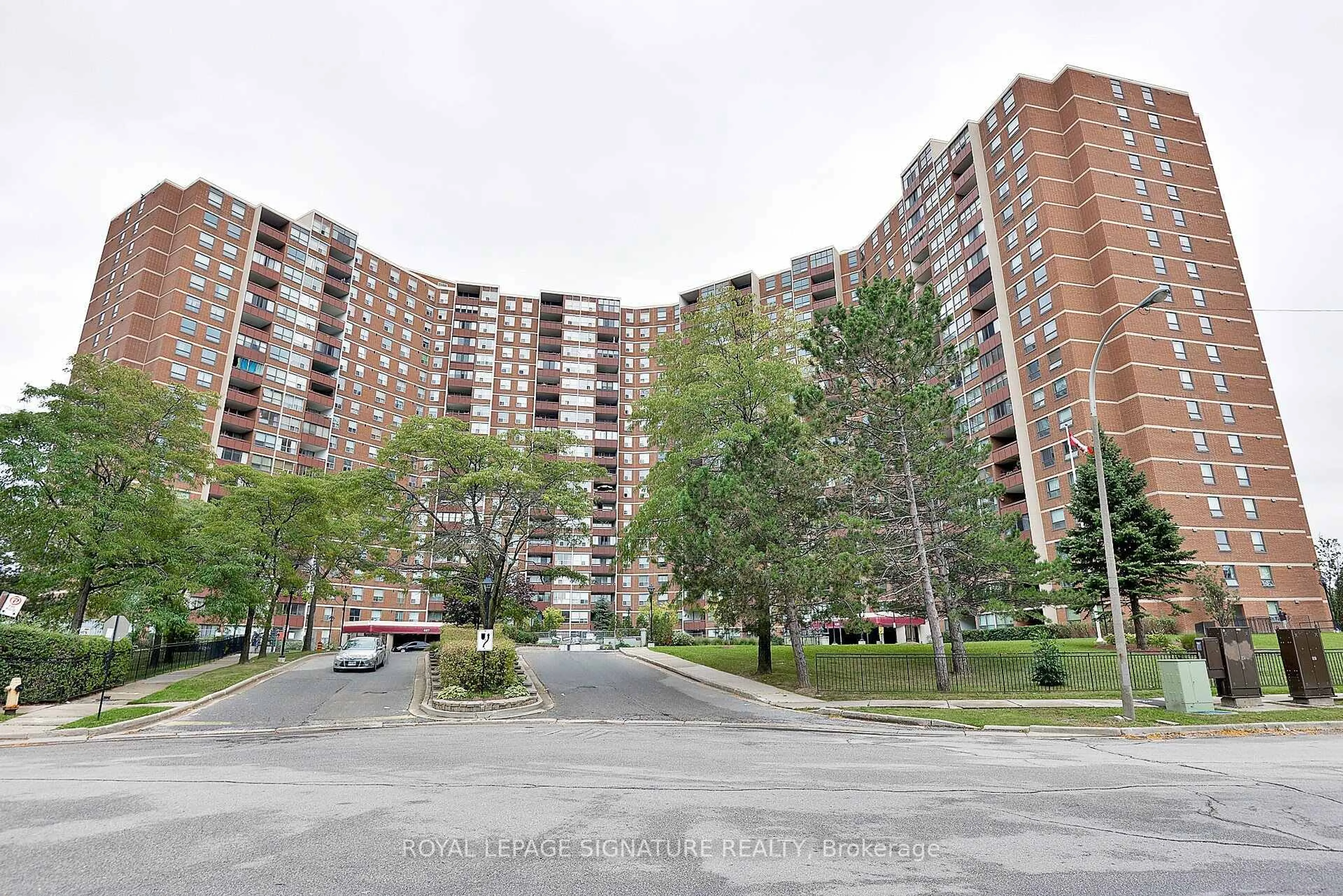 Unknown for 627 The West Mall N/A #508, Toronto Ontario M9C 4X5