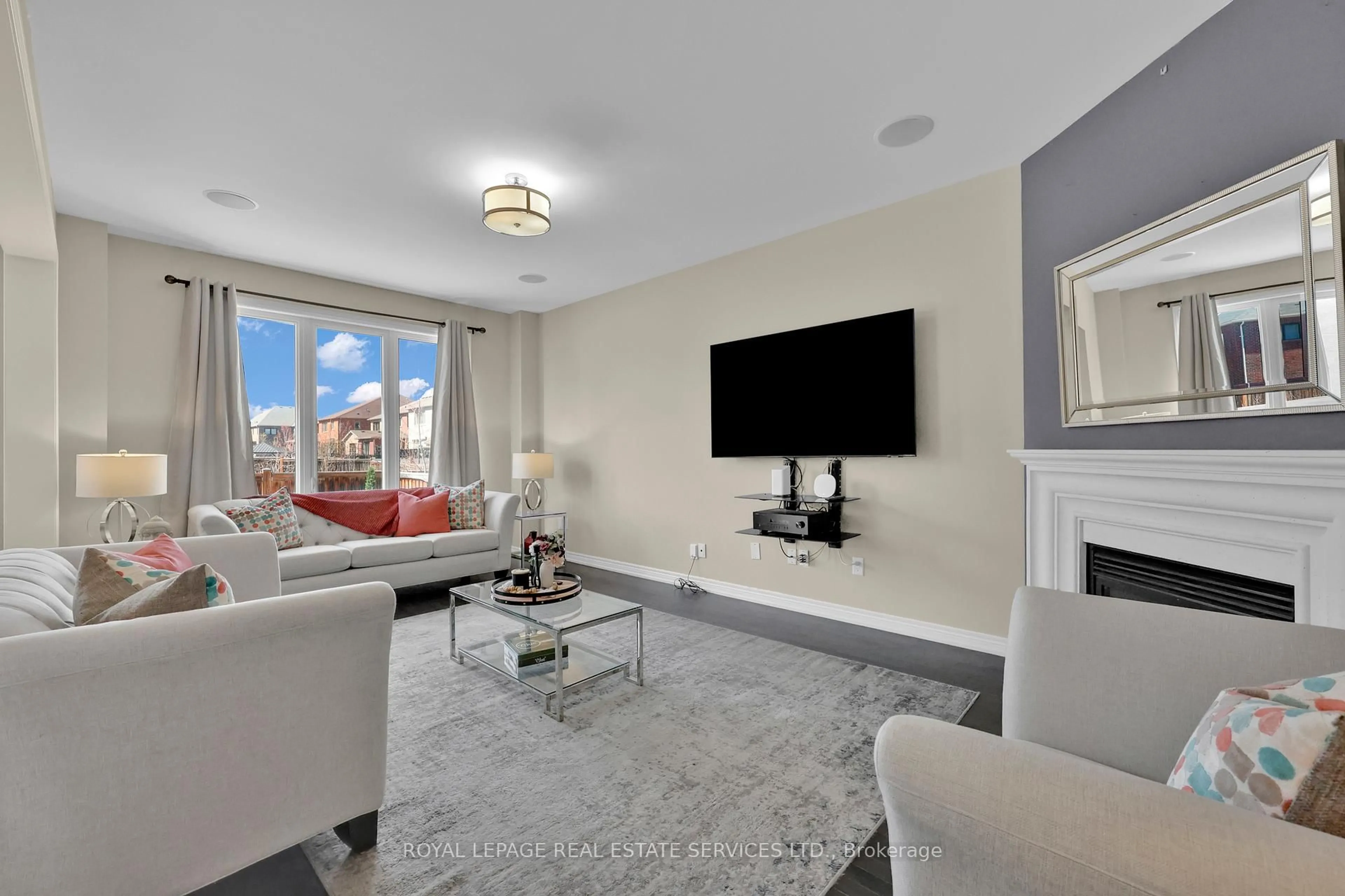 Living room with furniture, unknown for 60 Valleyway Dr, Brampton Ontario L6X 5G1