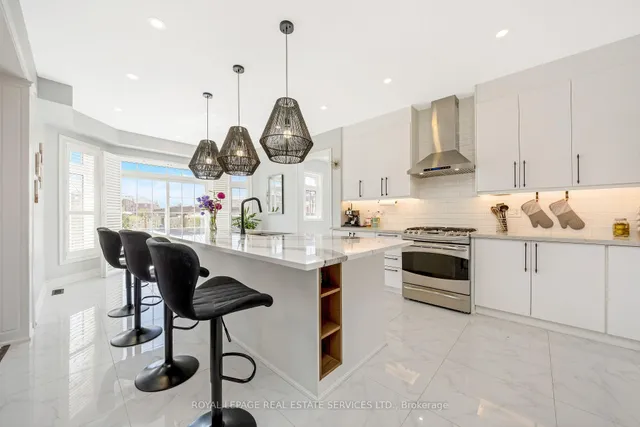 Additional property image - 606 Nairn Circ