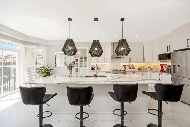 Additional property image - 606 Nairn Circ
