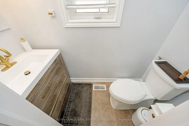 Additional property image - 606 Nairn Circ