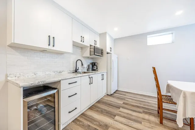 Additional property image - 606 Nairn Circ
