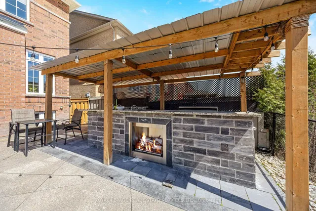 Additional property image - 606 Nairn Circ